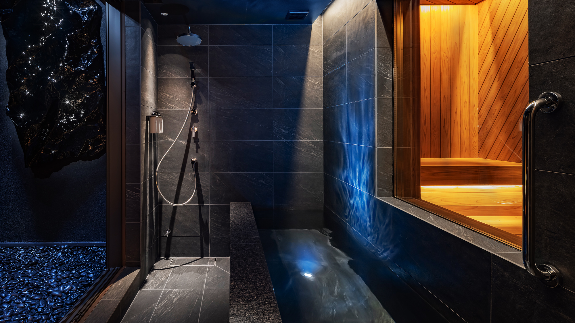 1階　水風呂・サウナ