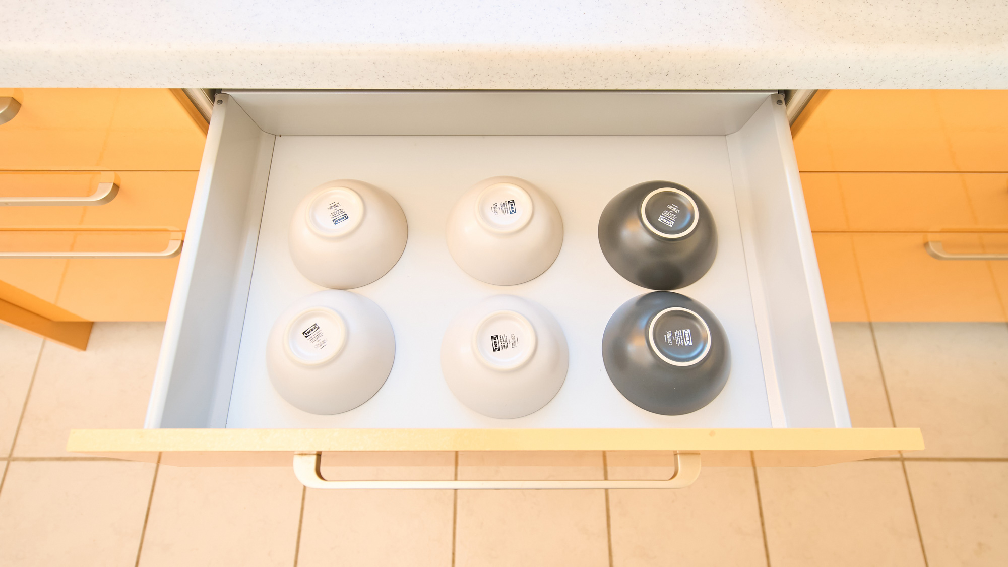 キッチン備品：お茶碗