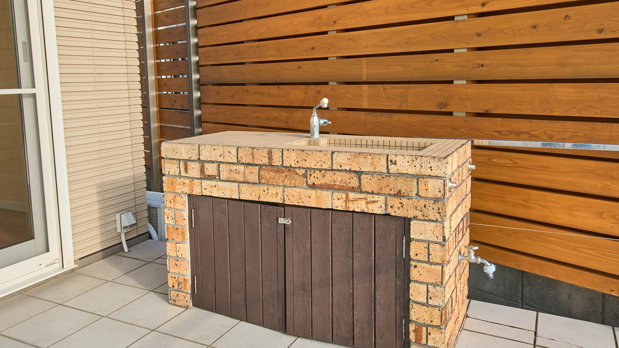 テラス：屋外シンク