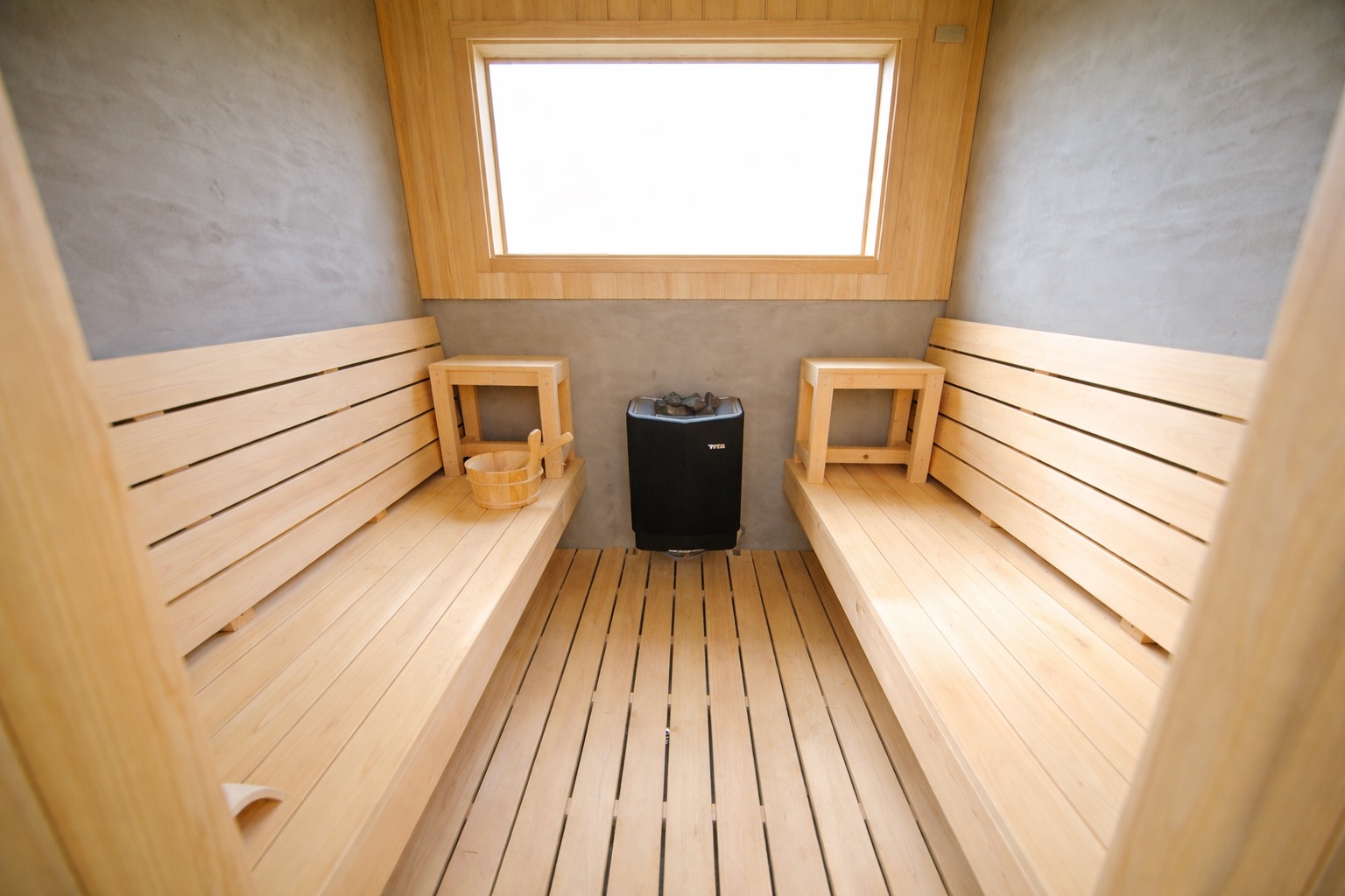 サウナ昼正面