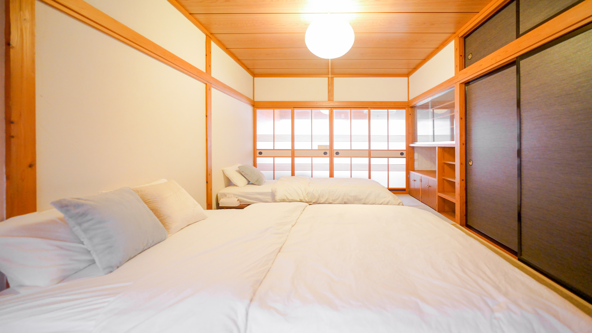 ベッドルーム①