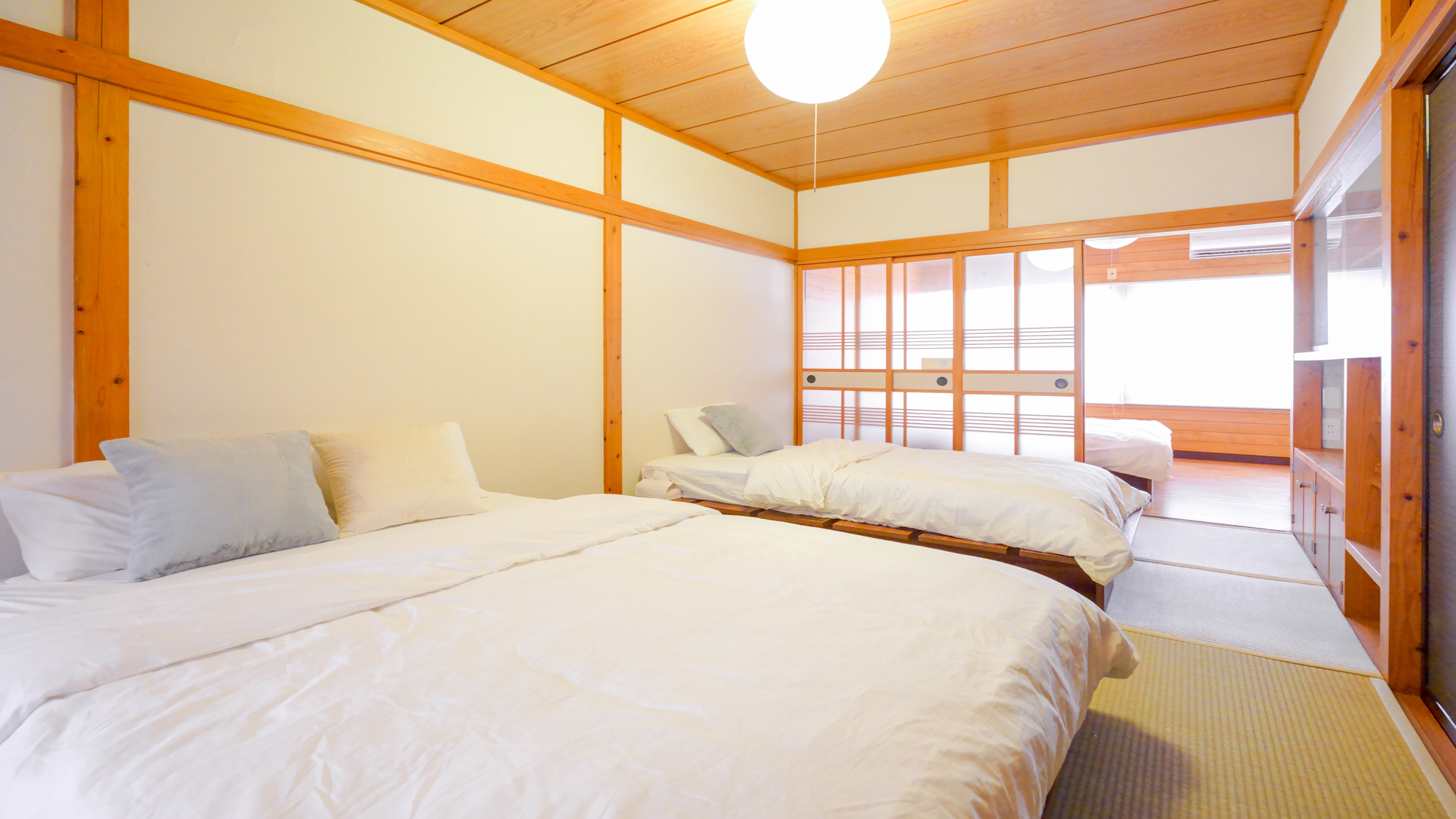 ベッドルーム①