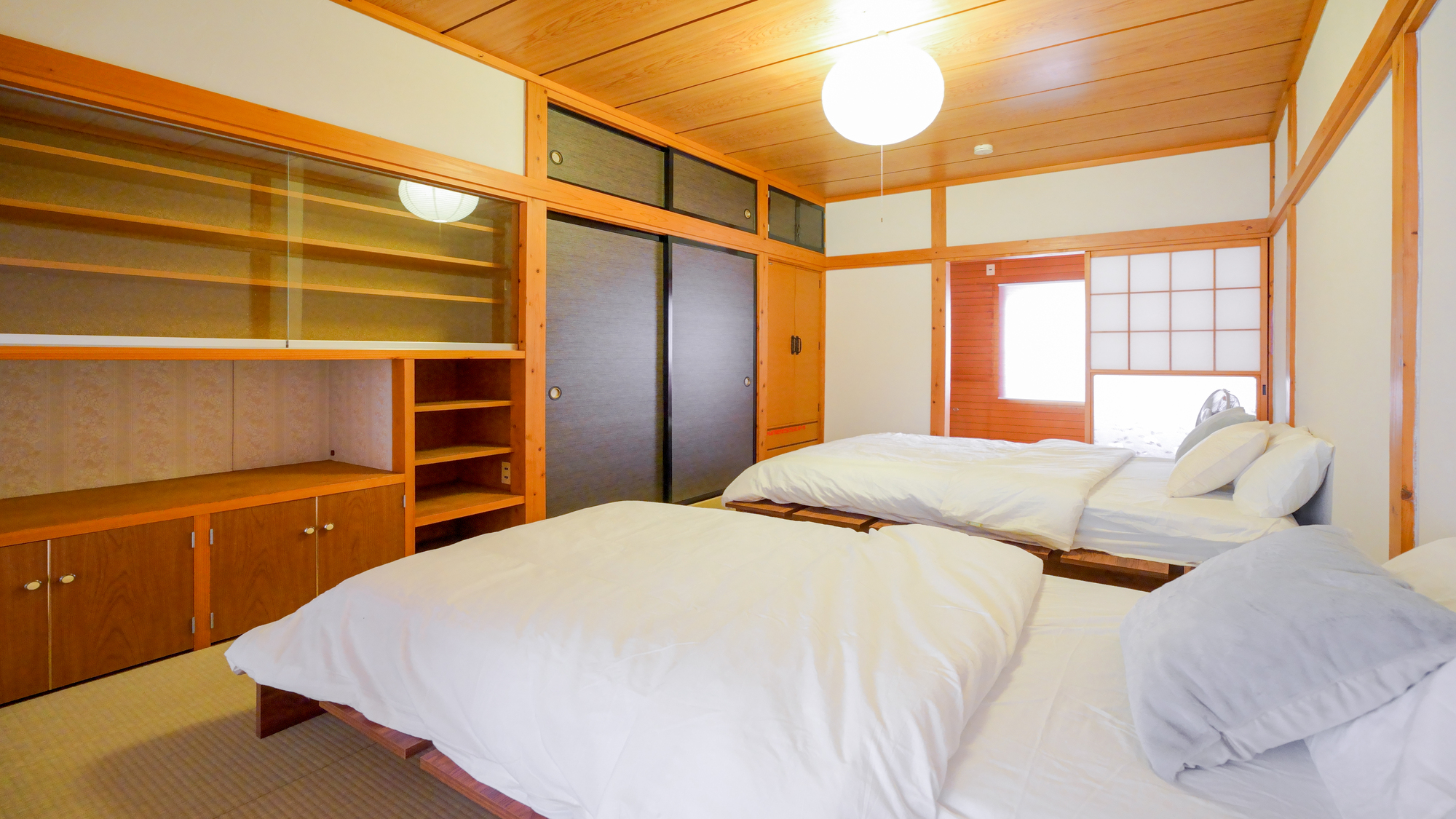 ベッドルーム①