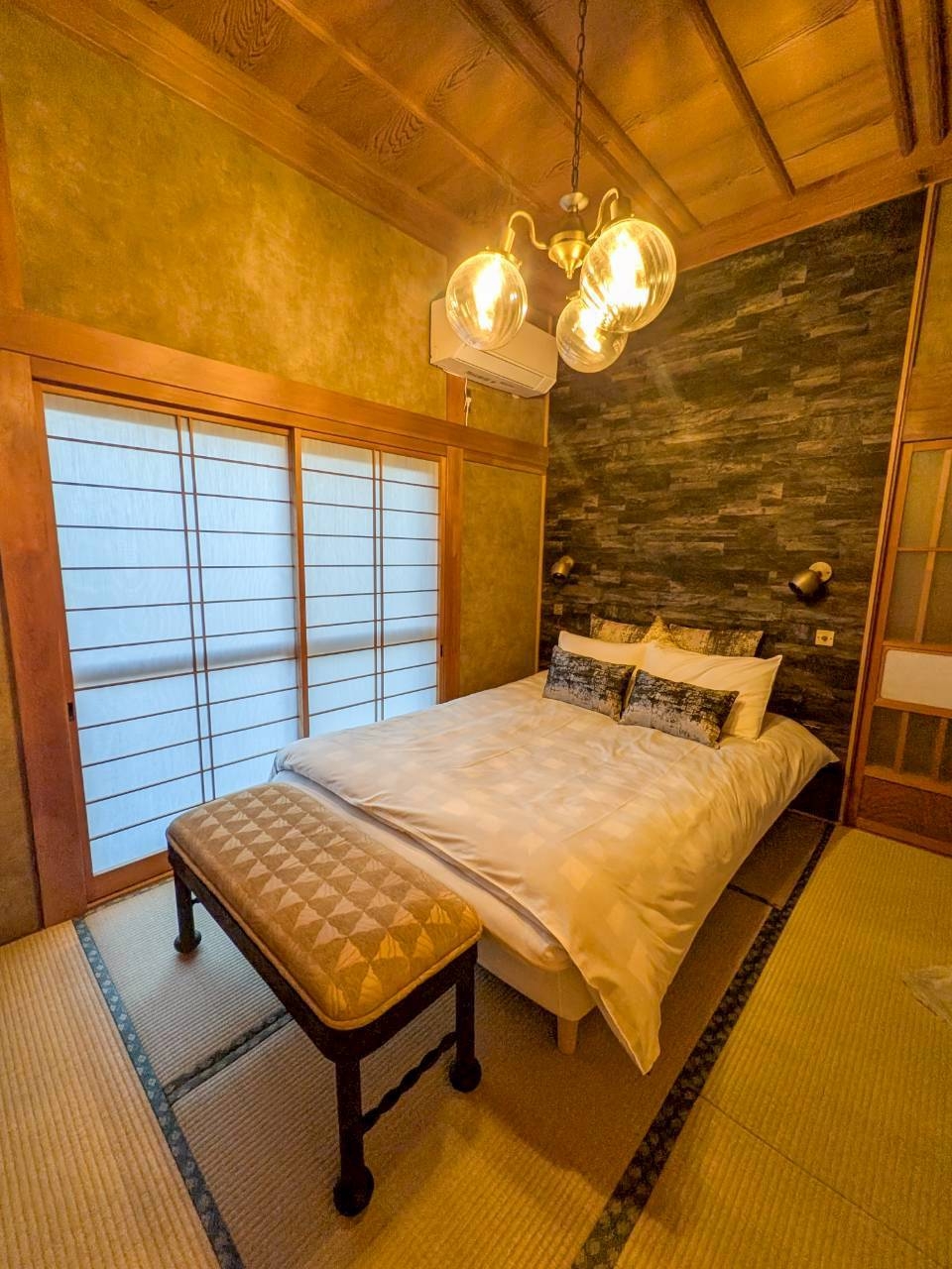母屋・蔵・サウナ露天風呂・屋内鉄板焼  全4施設を貸切！【6名様以上は直接宿にお問い合わせください】