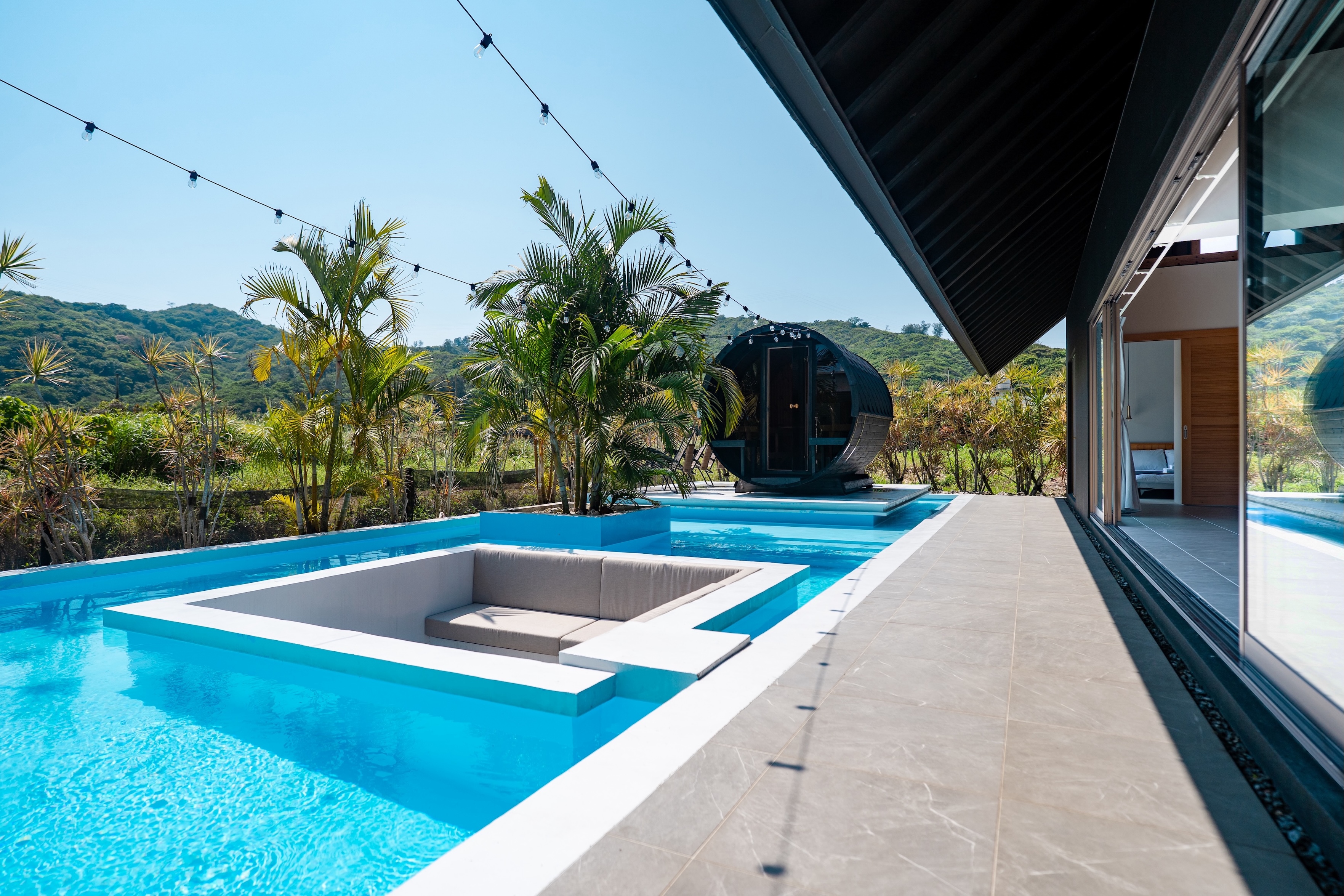 【Premier Suite】Pool Terrace