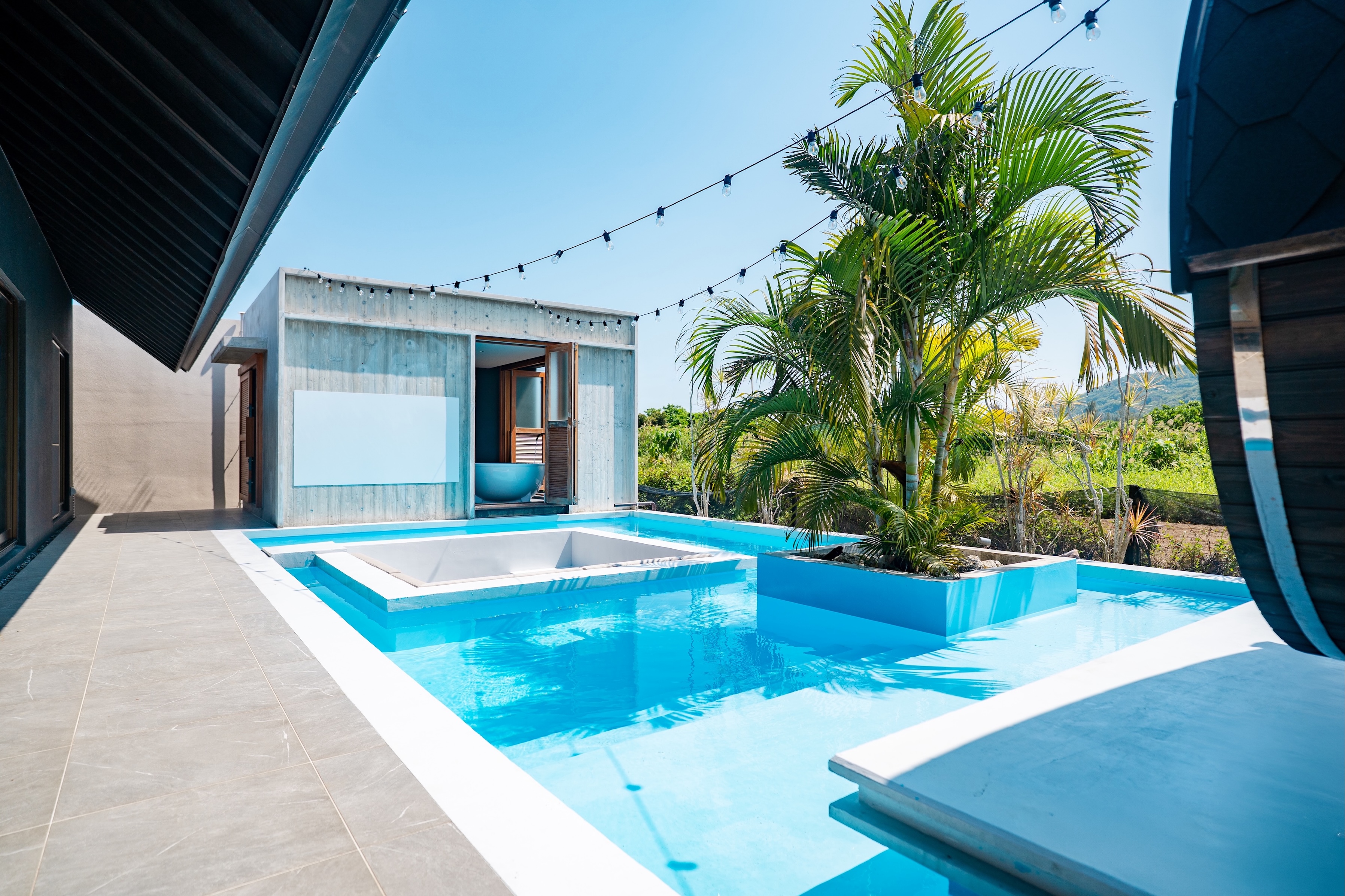 【Premier Suite】Pool Terrace