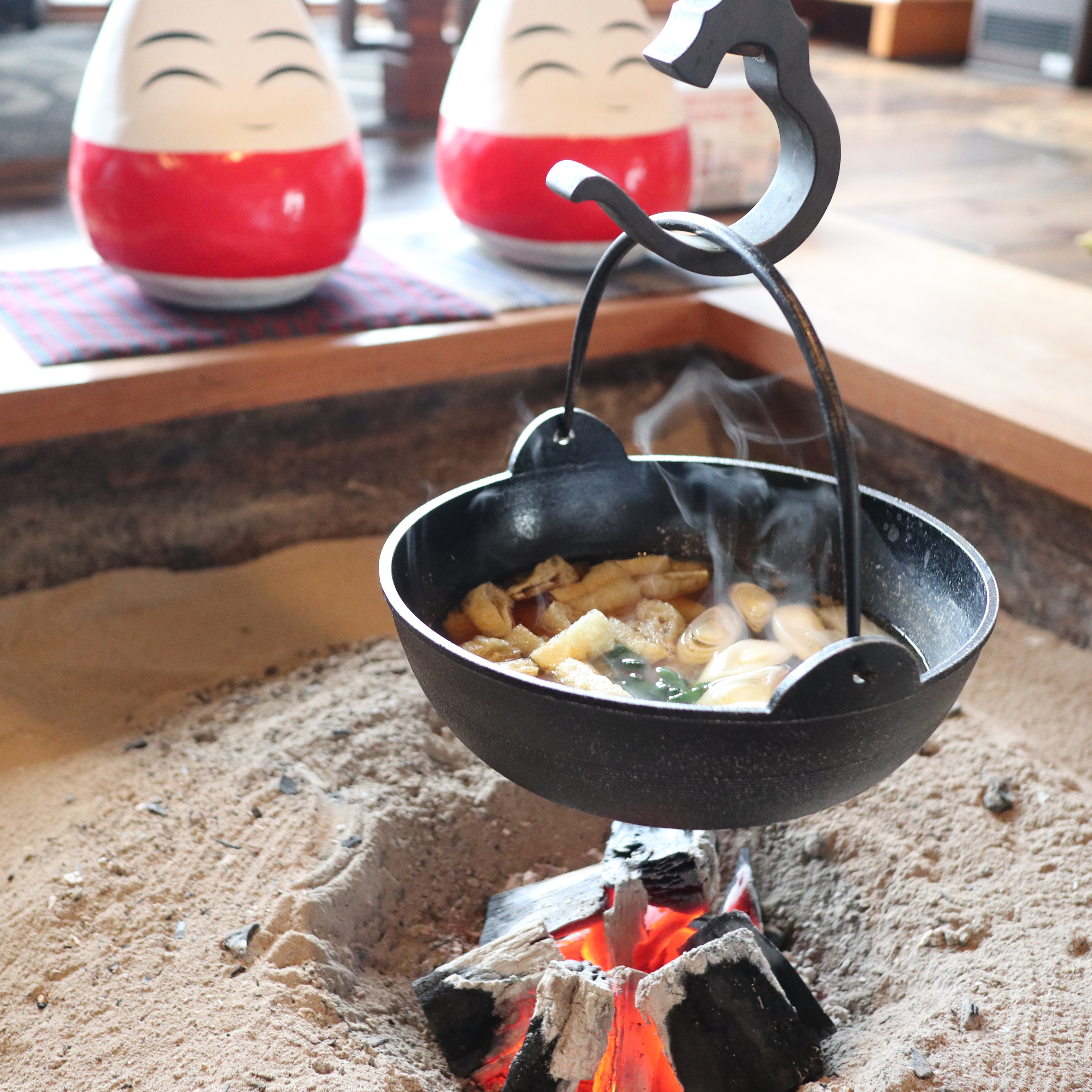 具だくさんの鉄鍋みそ汁