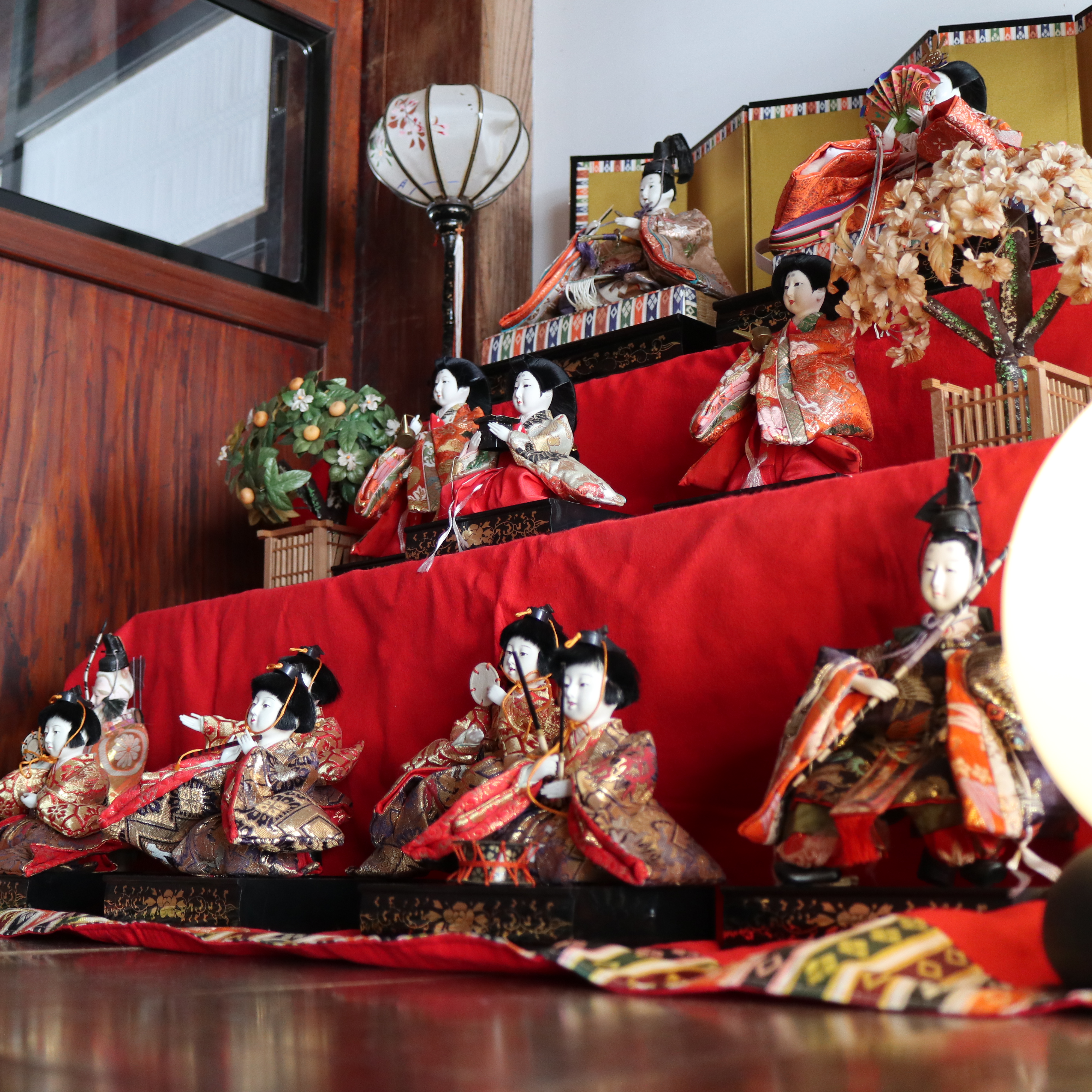 玄関の雛飾り