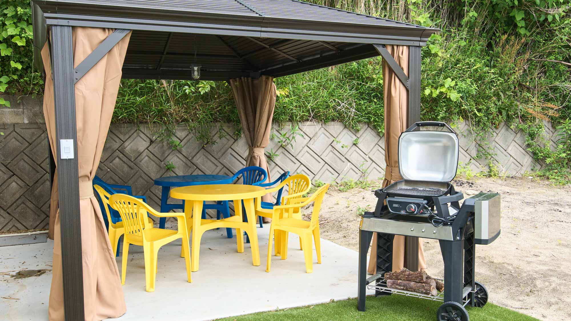 テラス：BBQ可能