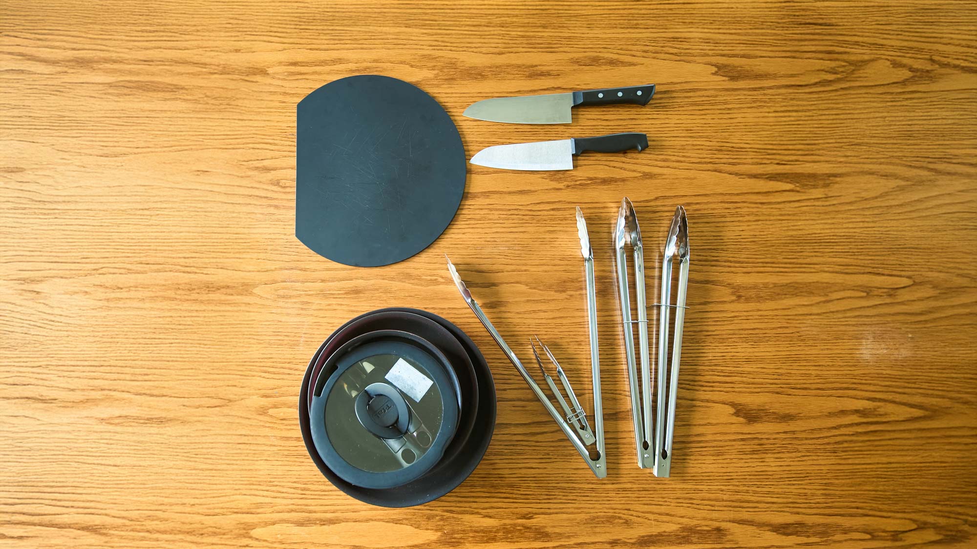 キッチン備品：まな板・包丁等