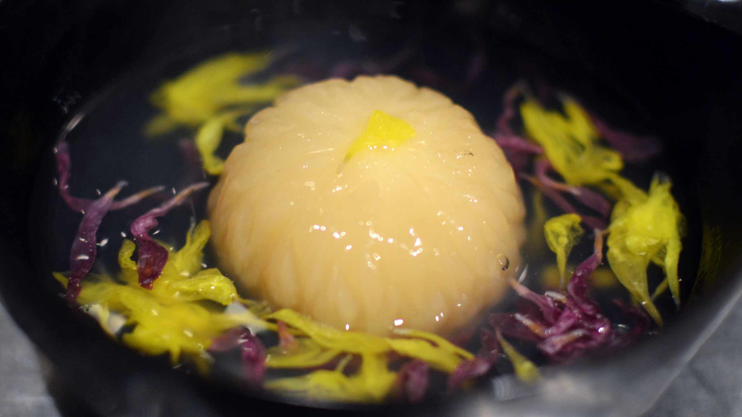 ～ある日の蒸し物～旬の食材を団子に。