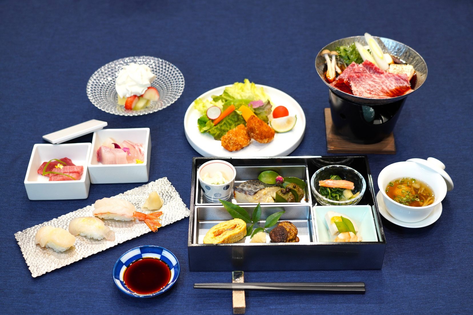 【宇佐×新江憲一シェフ監修】百年の歴史を継ぐ「豊後牛」すき焼きと四季を映す旬彩御膳＜夕食付＞