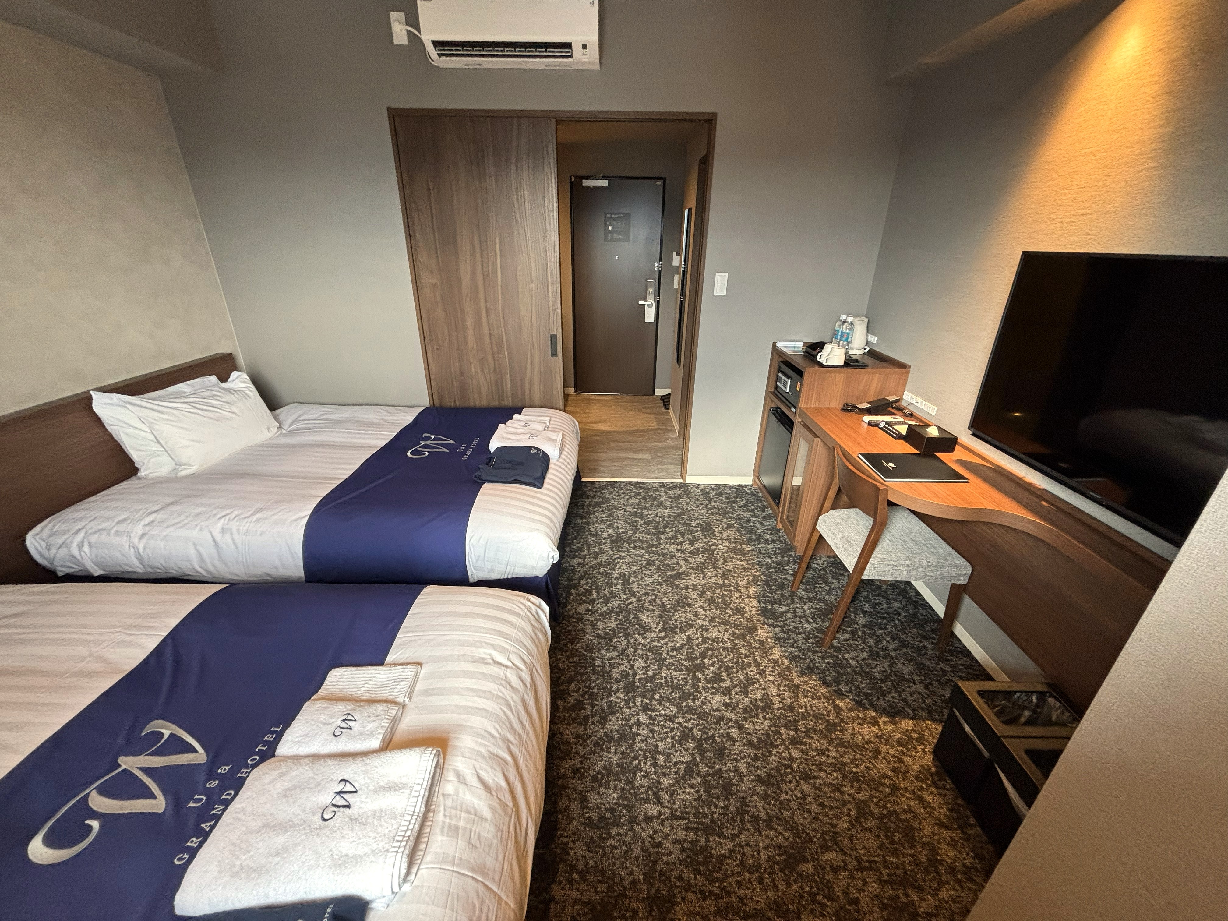 【ツインルーム】西川布団と140cm幅の大型ベッド♪