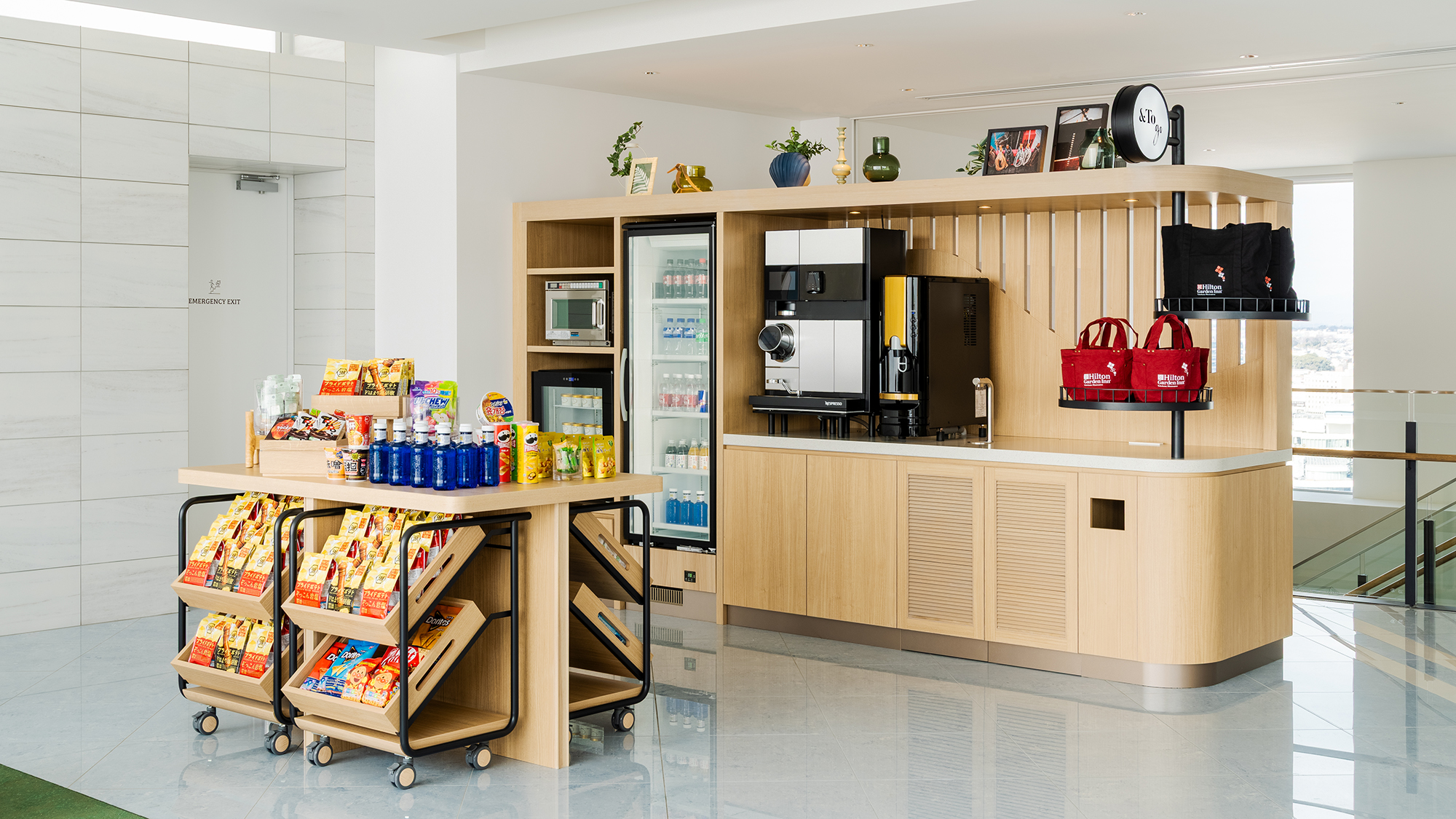 テイクアウトショップ「＆To Go」