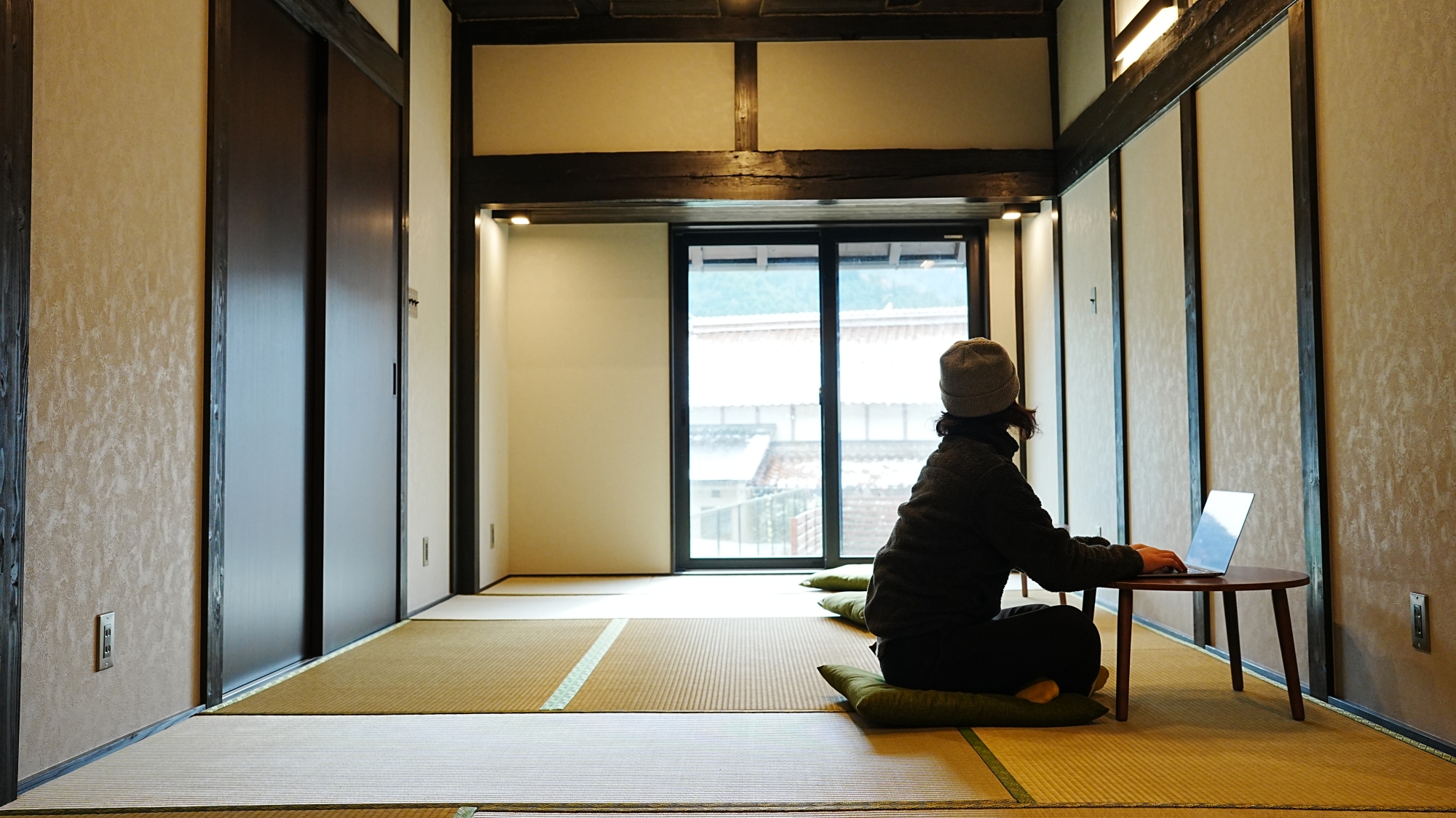 *【コミュニティルーム】落ち着いた和室で過ごす、ワーケーションにも最適な癒し空間