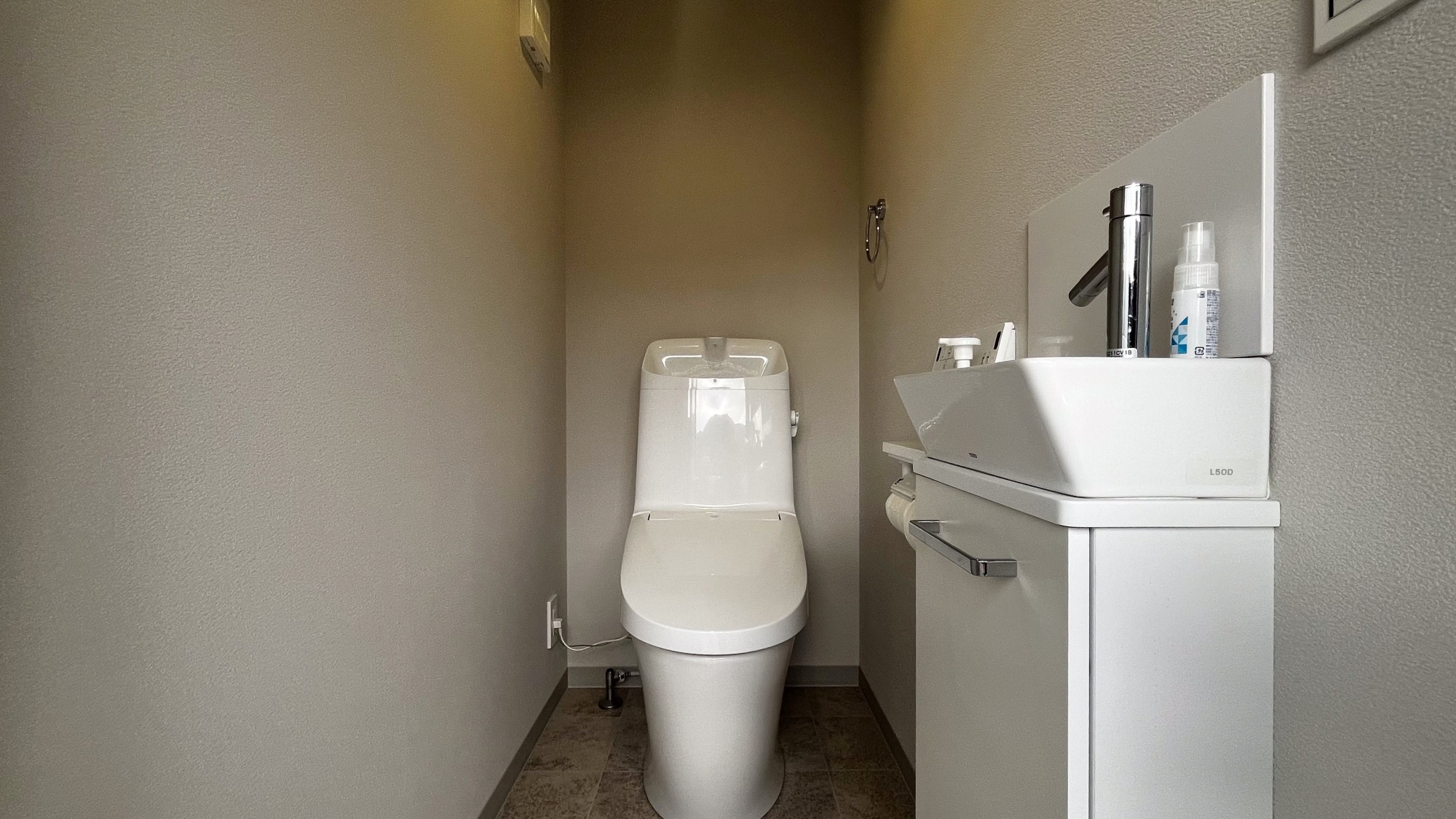 *【トイレ】毎日清掃を行い、清潔な状態を保っております。