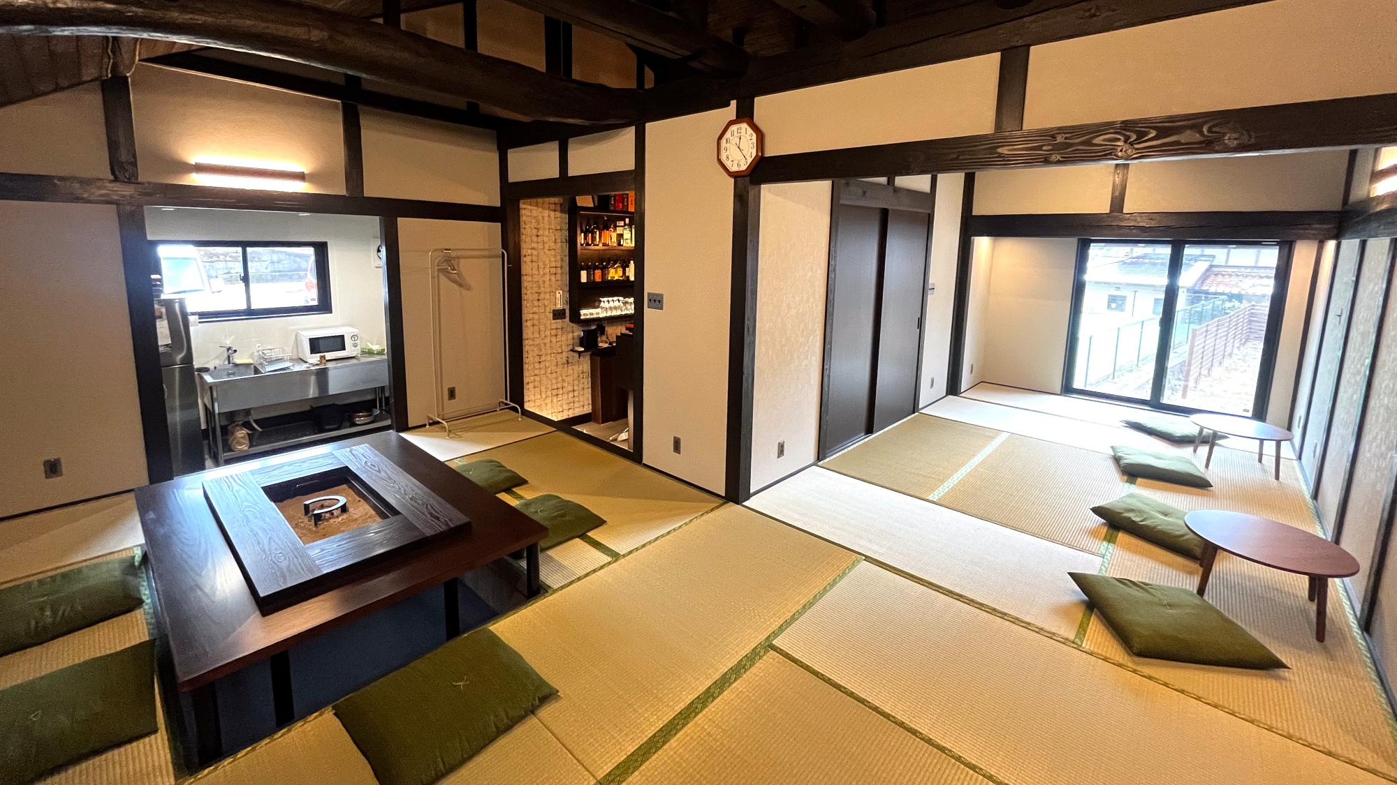 *【コミュニティルーム】古民家の風情を生かしながらも心地よく過ごせるようリノベーションしました。