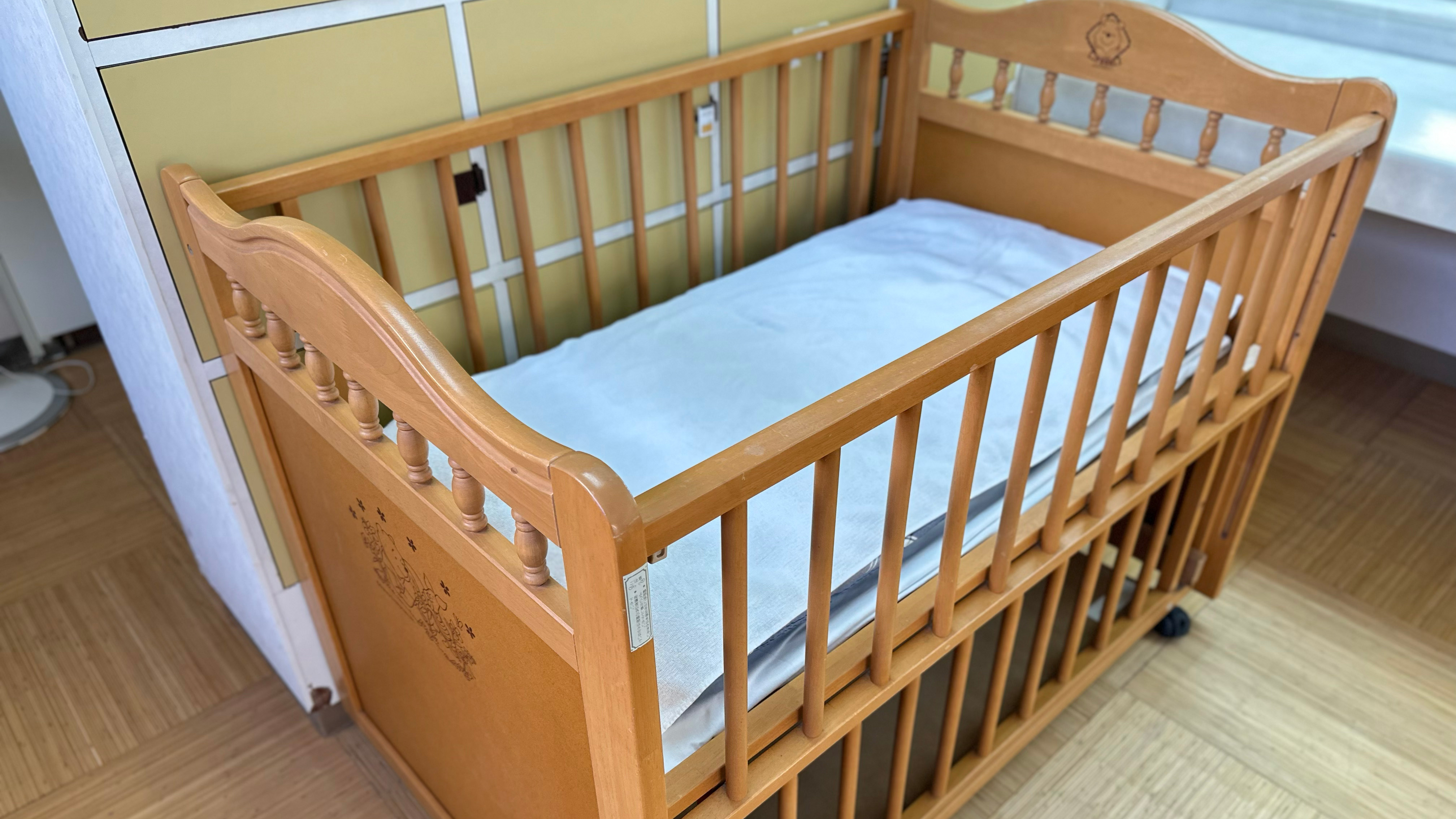 ＜温泉浴場＞女湯脱衣所にはベビーベッドをご用意しております。