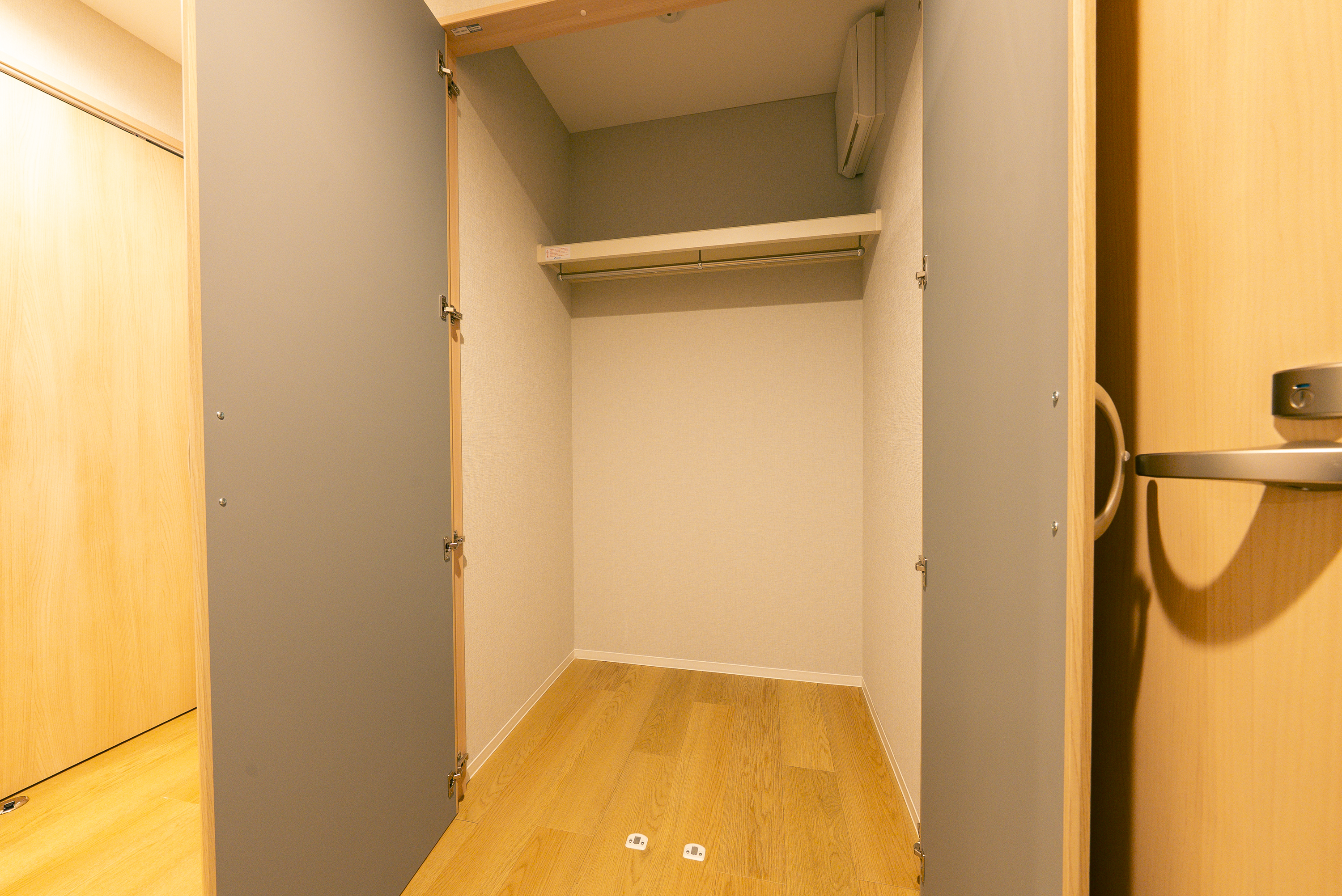 各部屋に大きなクローゼット