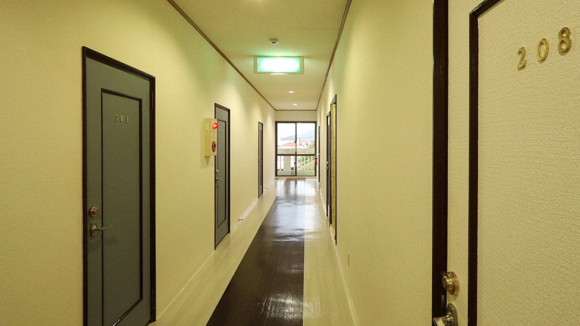 【館内イメージ】