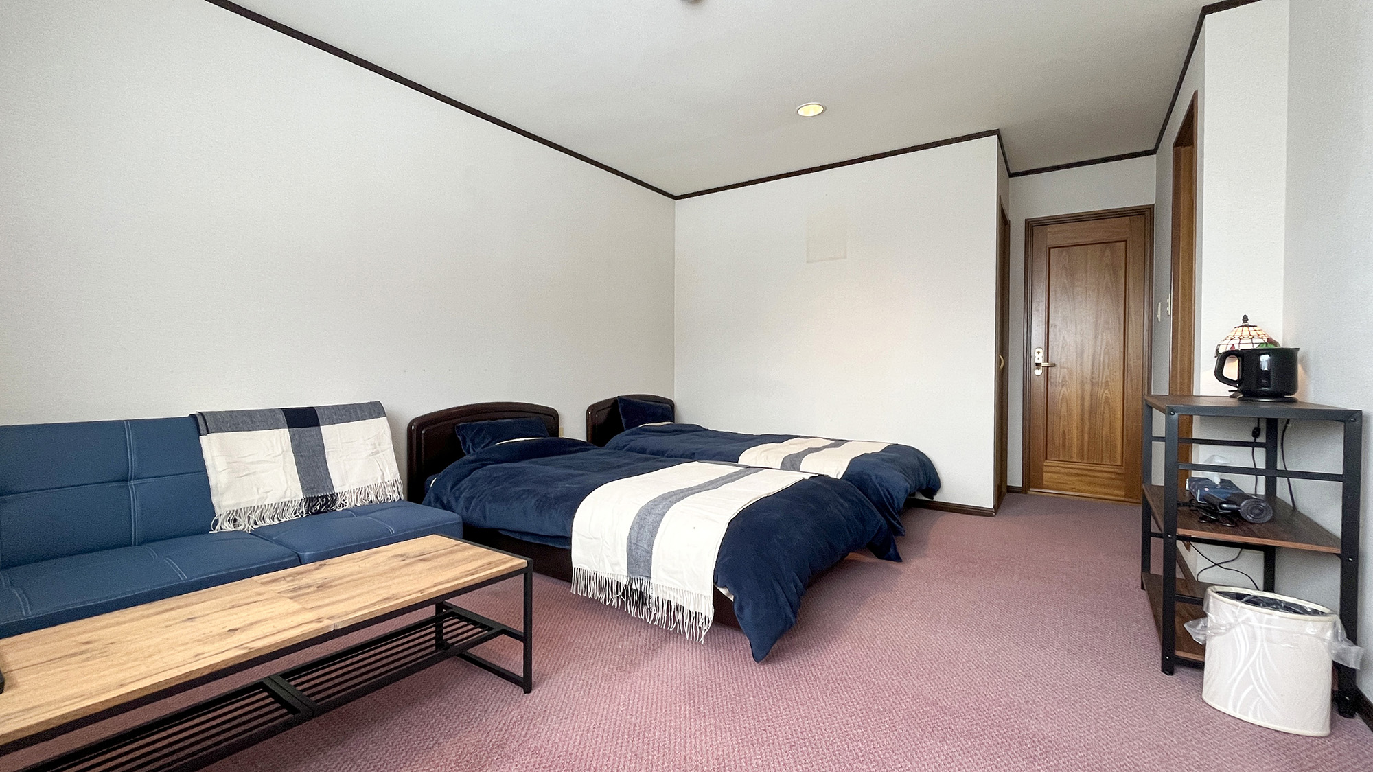 #フォースルーム