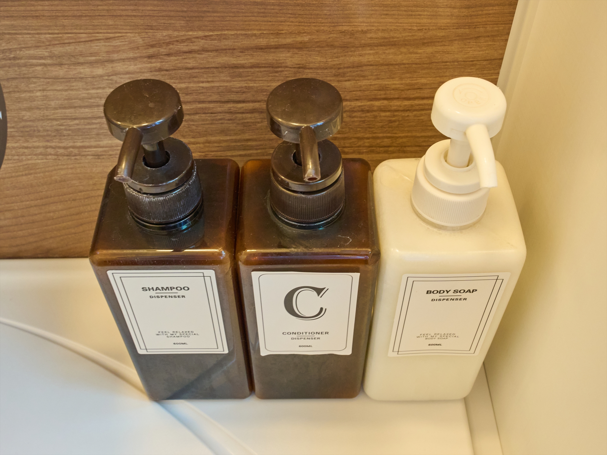 1階：バスルーム