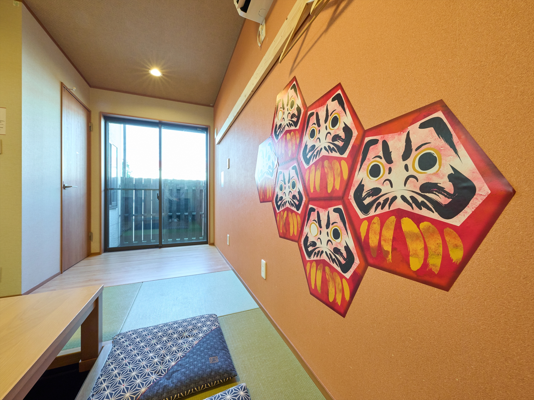 1階：リビングルーム