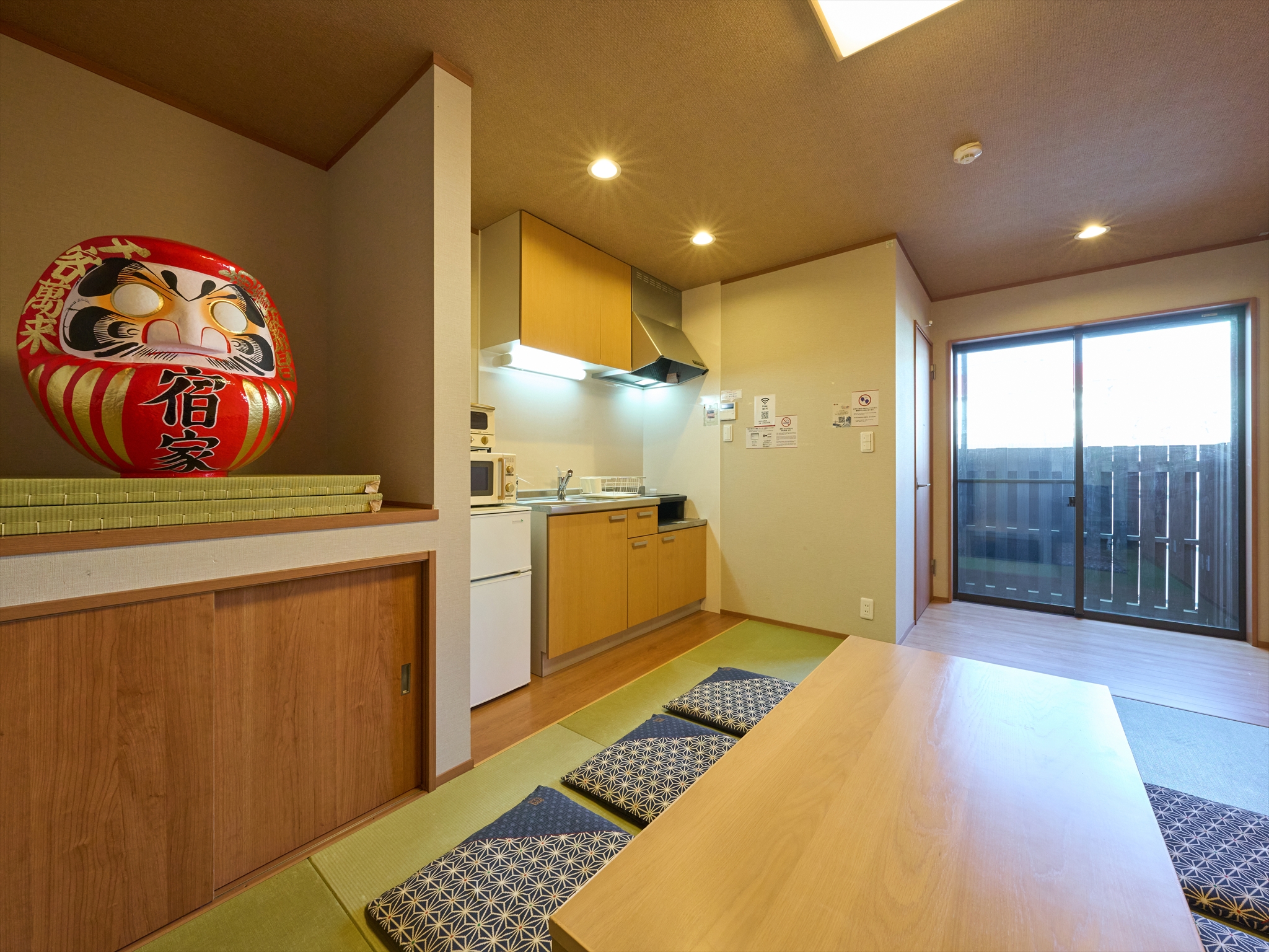 1階：リビングルーム