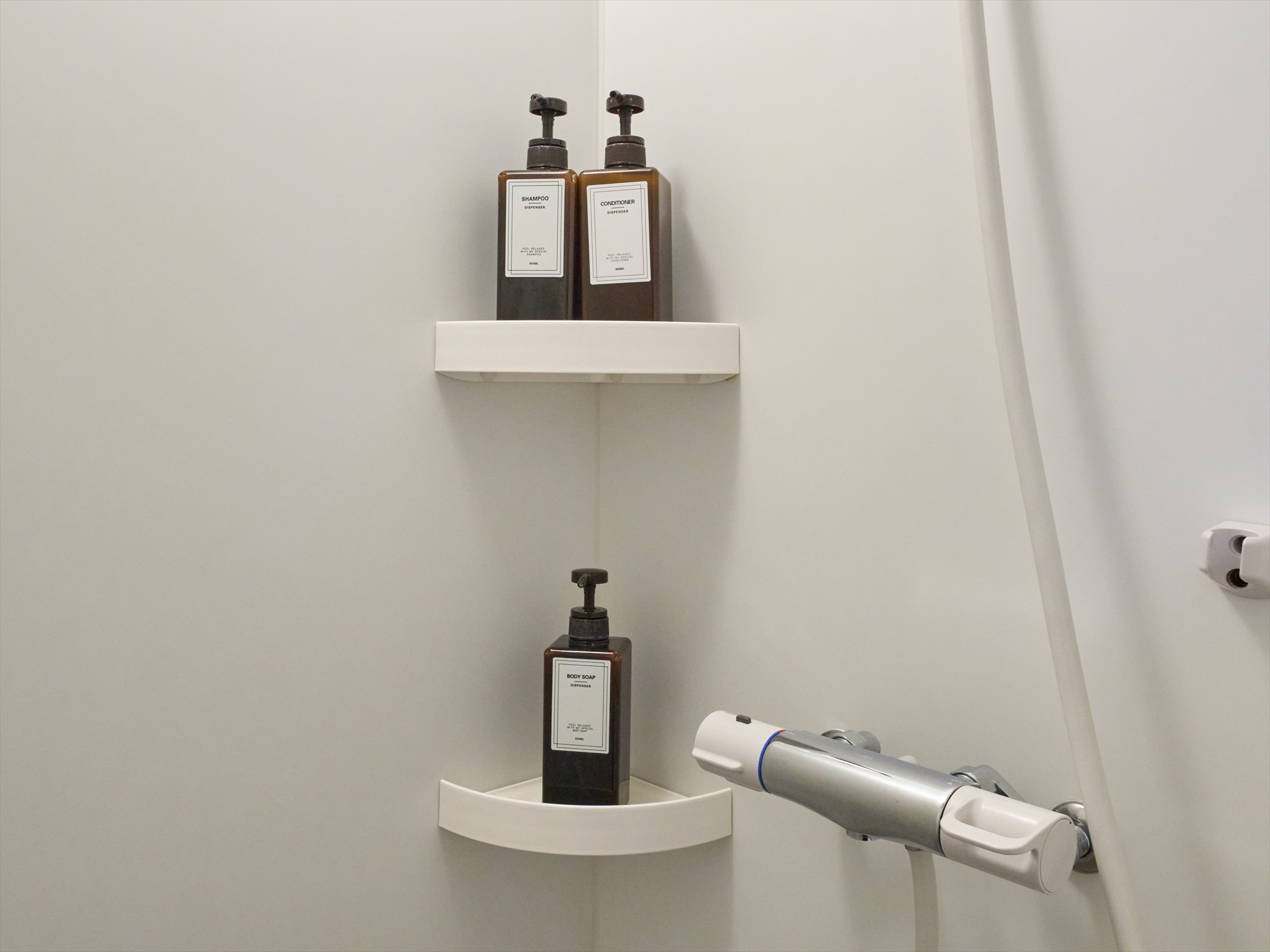 2階：洋室（シャワールーム）