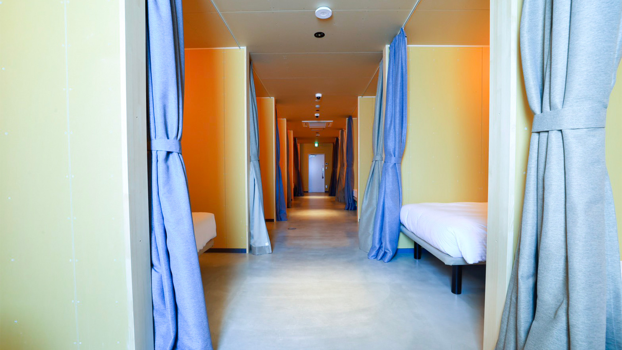 ・【キャビン通路】他のお客様のご迷惑とならないようにご配慮をお願い致します