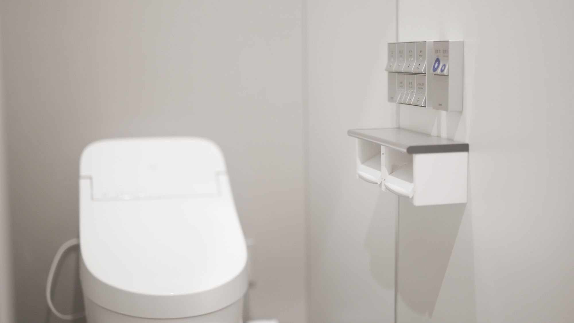 ・【トイレ・シャワールーム】トイレは温水洗浄便座を完備しております