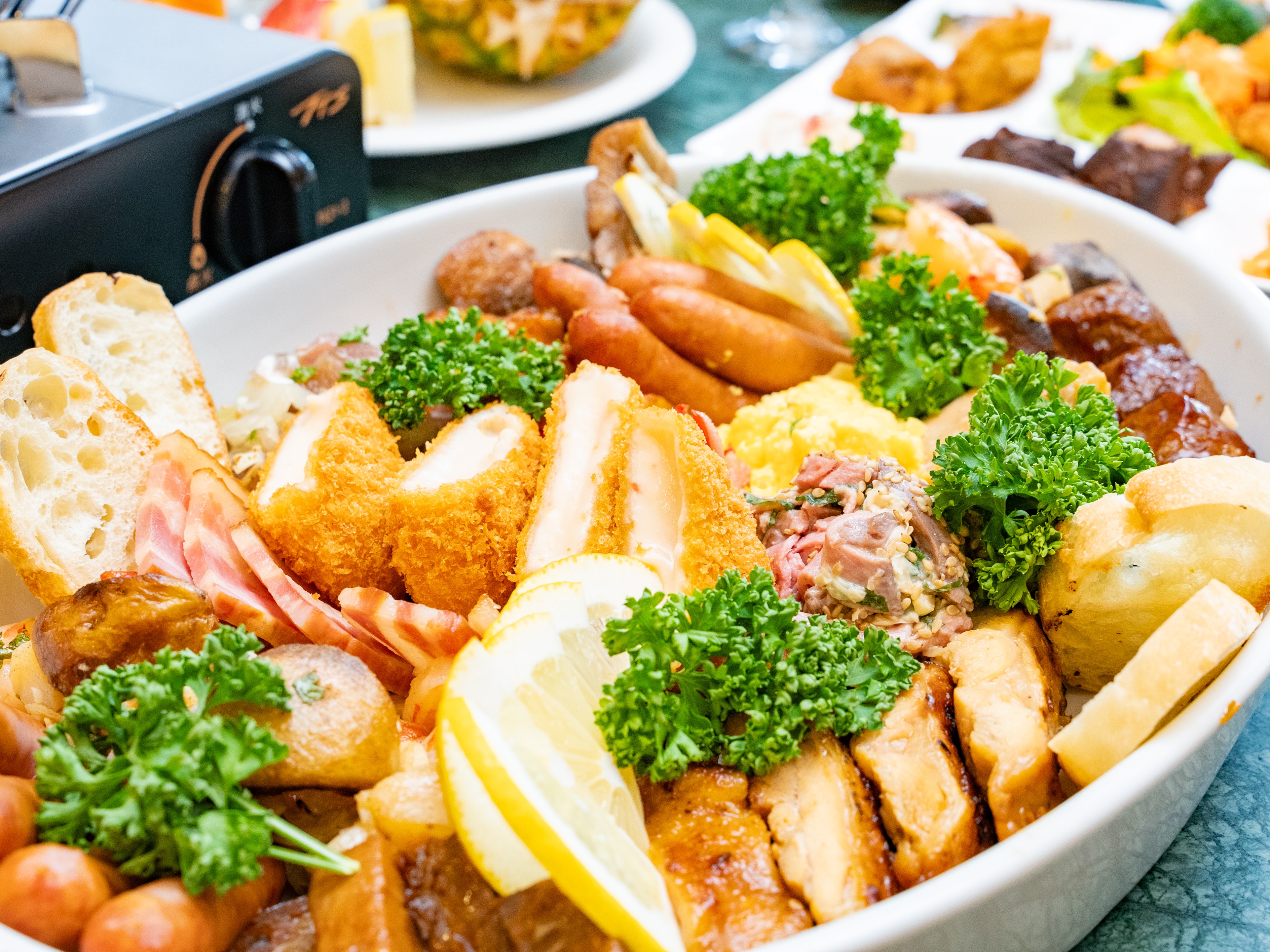 ［夕食ビュッフェ］お食事一例　旬味覚ビュッフェ4月29日スタート！