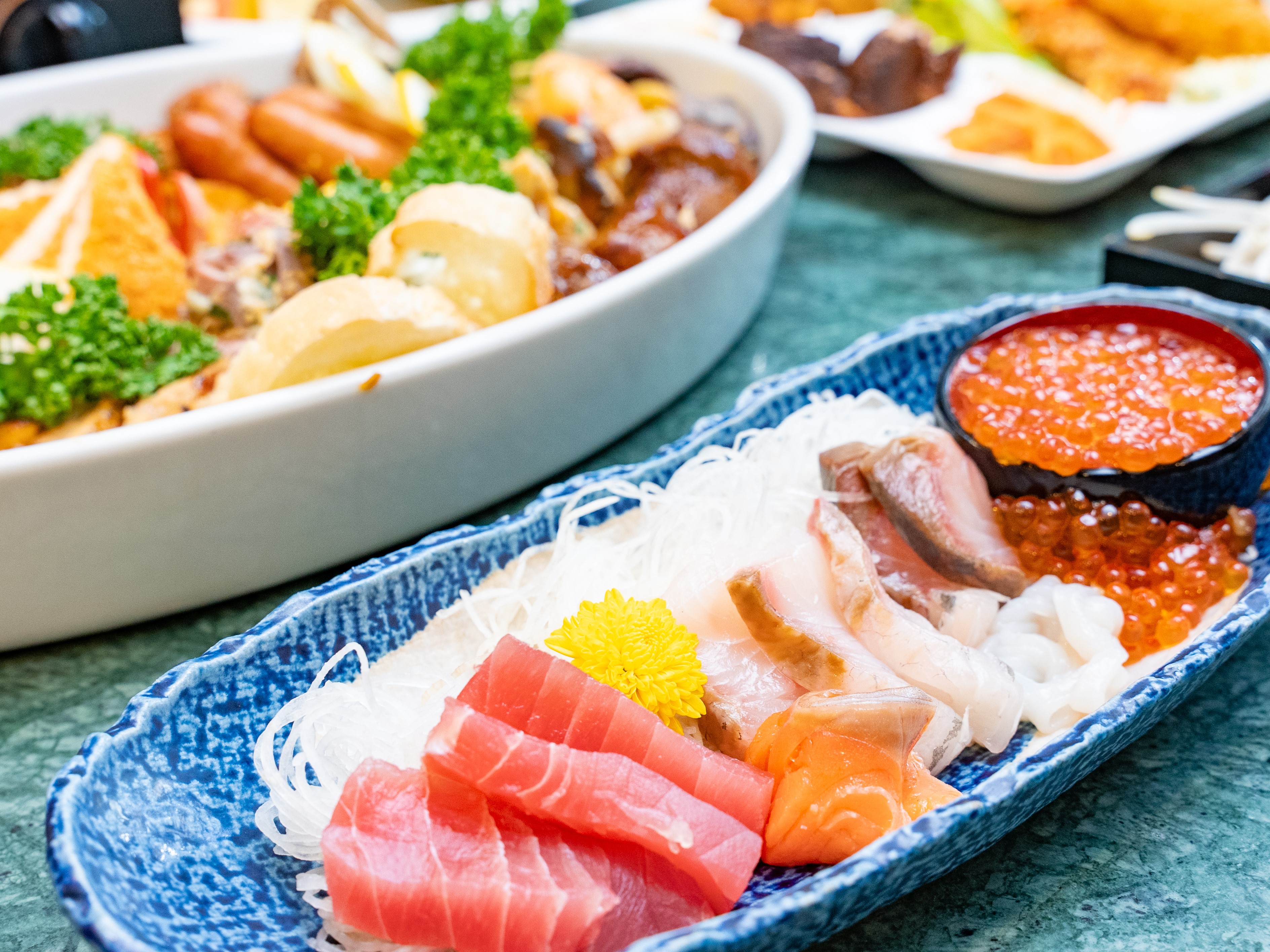 ［夕食ビュッフェ］お食事一例　旬味覚ビュッフェ4月29日スタート！