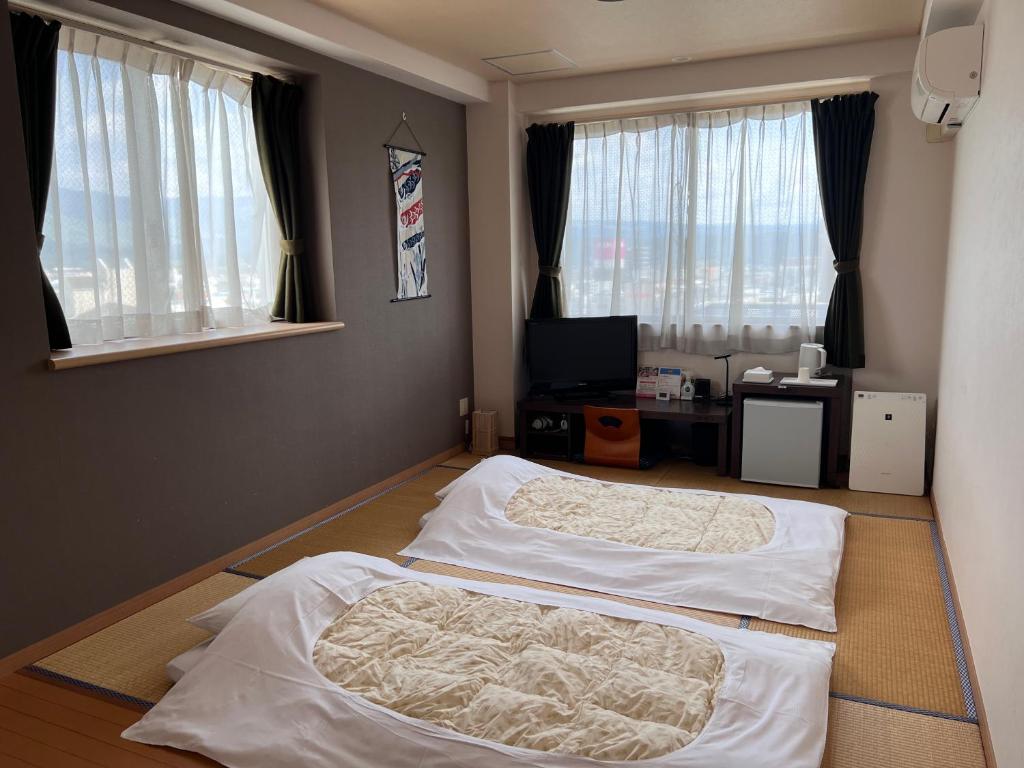 全室、畳に布団の和室のお部屋。 靴を脱いで、足を伸ばしてゆっくりのんびり。