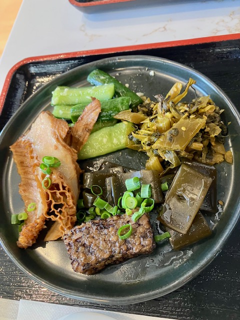 1階レストラン併設/NIU台湾牛肉麺　