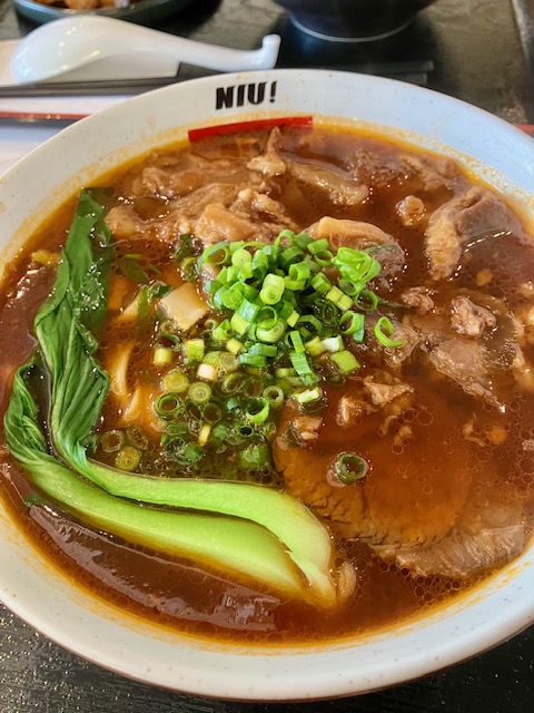1階レストラン併設/NIU台湾牛肉麺　