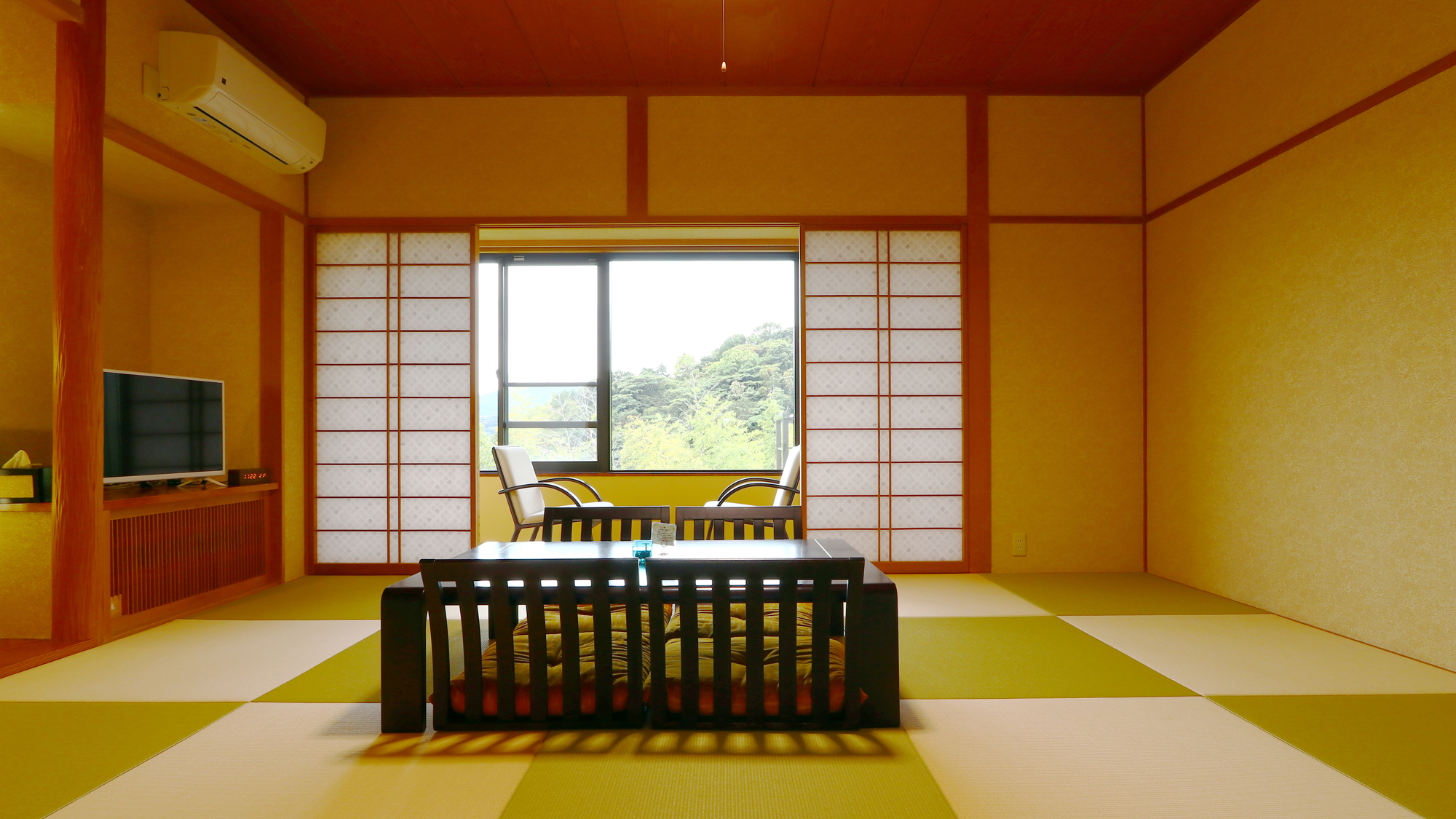【客室】夕