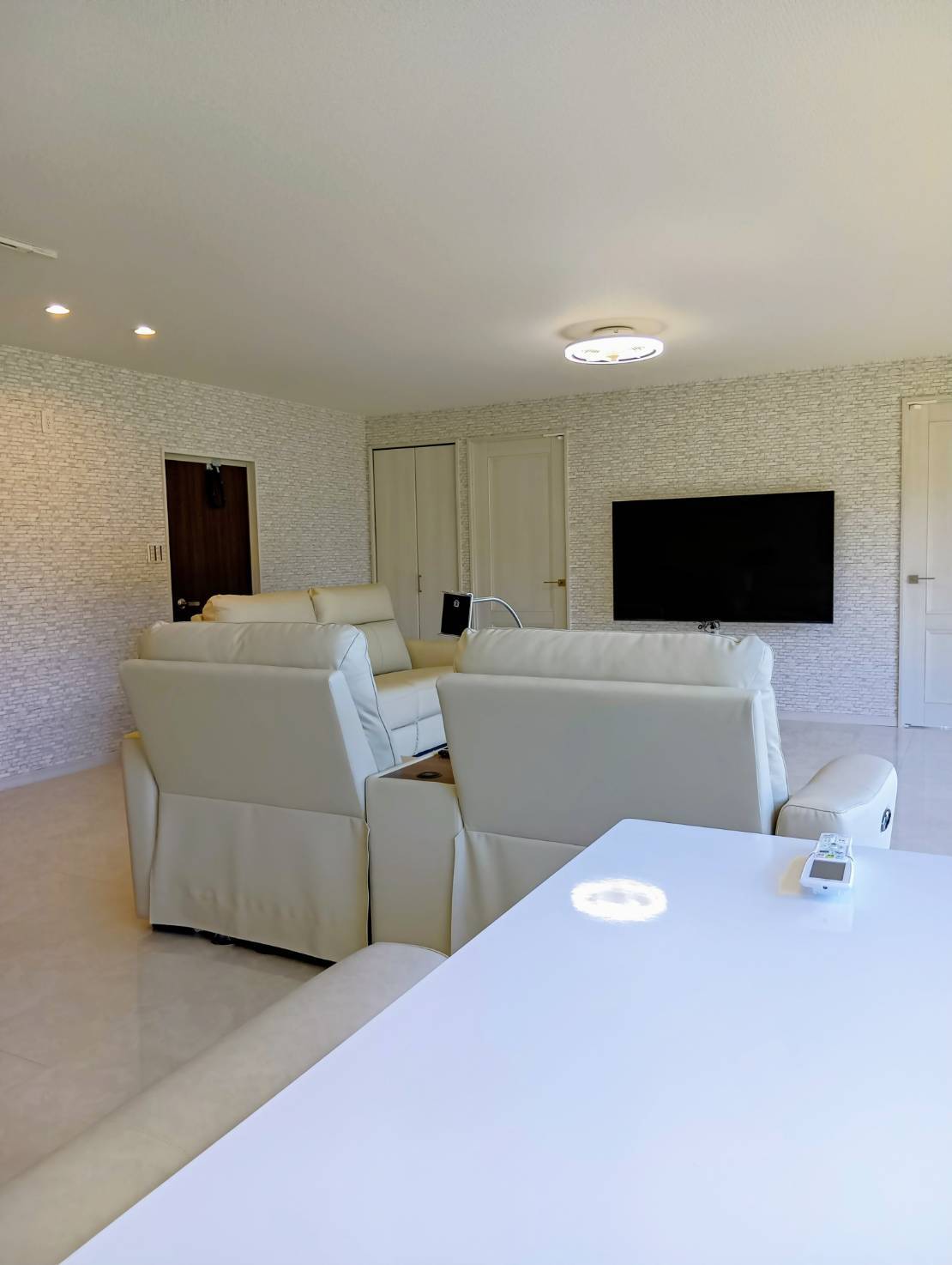 B棟平屋一棟貸切ガスBBQ・焚き火・IHキッチン完備！大多喜の湖畔ヴィラ隠れ家グループステイ最大6名