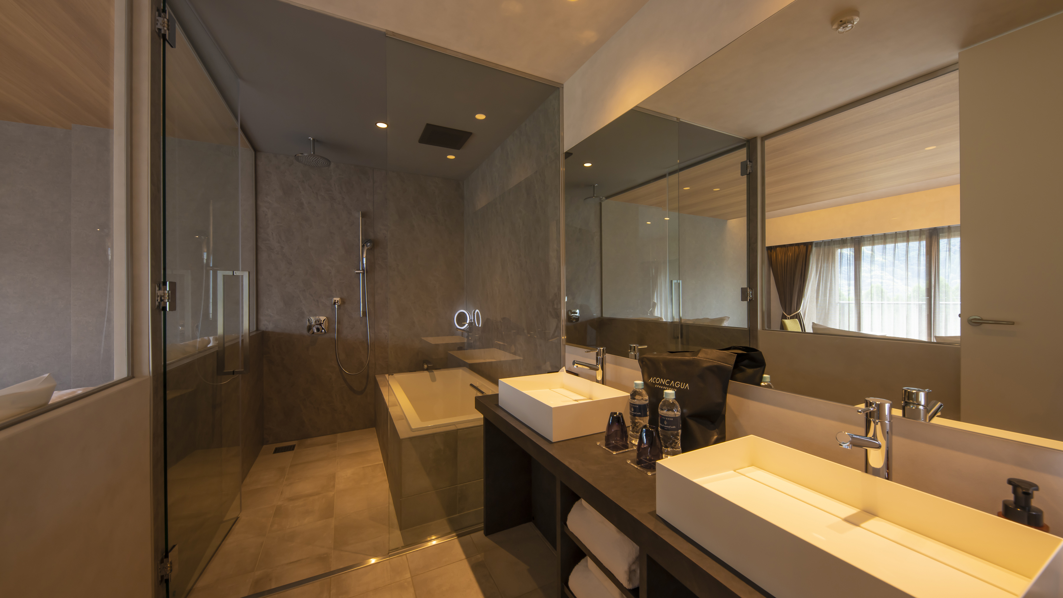 スーペリア ヴァレーツイン TERACE