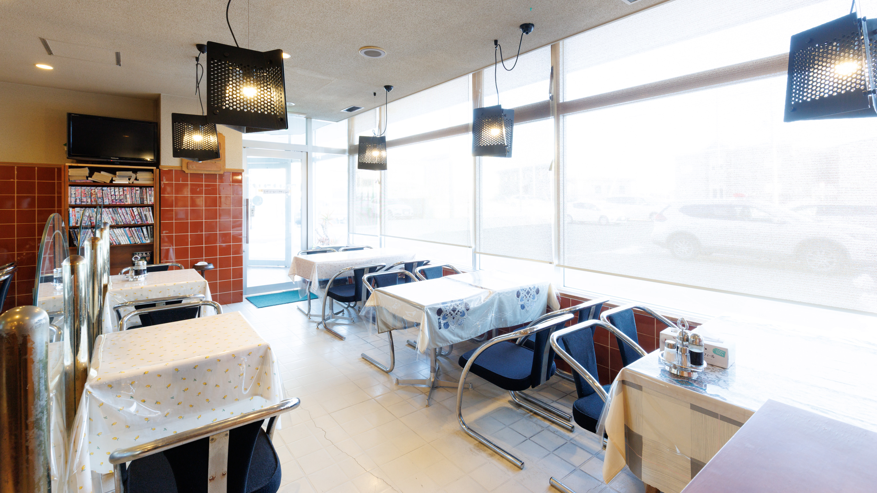 カフェラウンジ