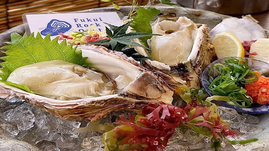【日帰りディナー】〜夏だけのひと粒に出会う〜海テラスで味わうふくい岩がき贅の三味セレクション
