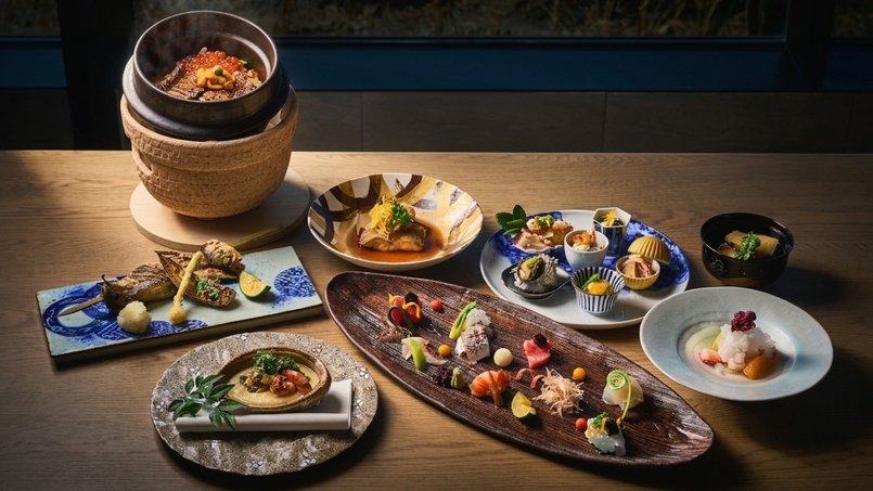 【Anniversary】‐3つの特典‐天然温泉付スイートで過ごす、ふたりの記念日＜2食付＞