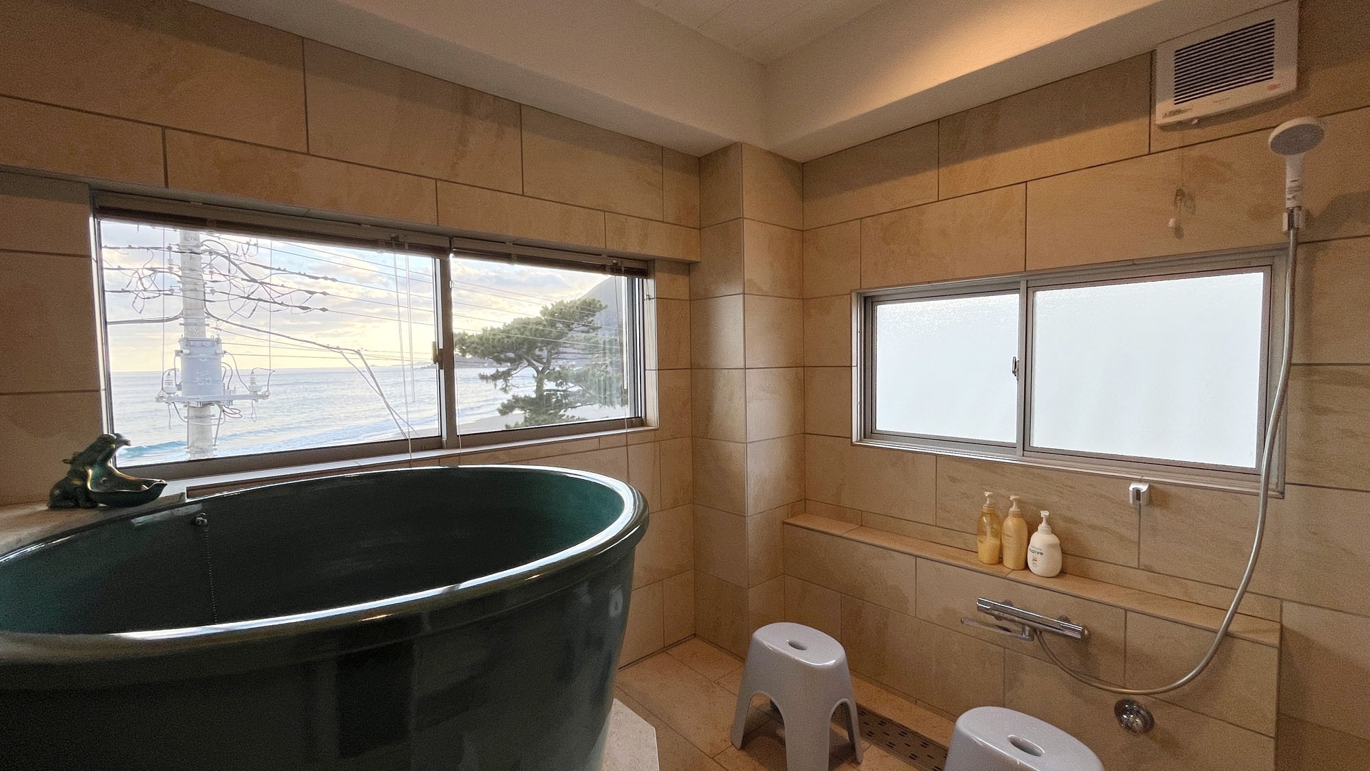 【オープン記念！朝食付き】4月末までの特別価格♪併設カフェでモーニングを☆