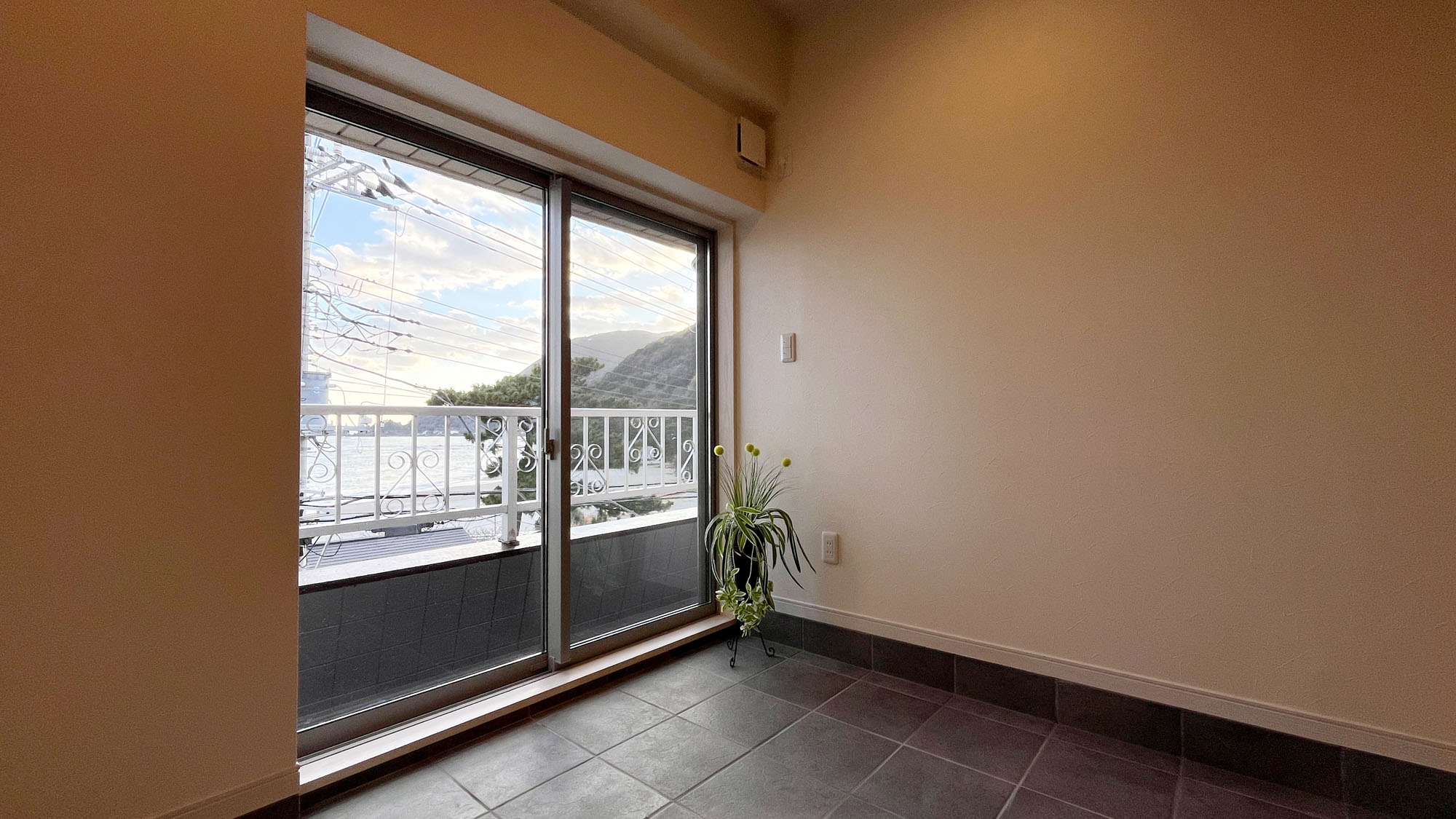 客室◆館内_広々3階玄関スペース*