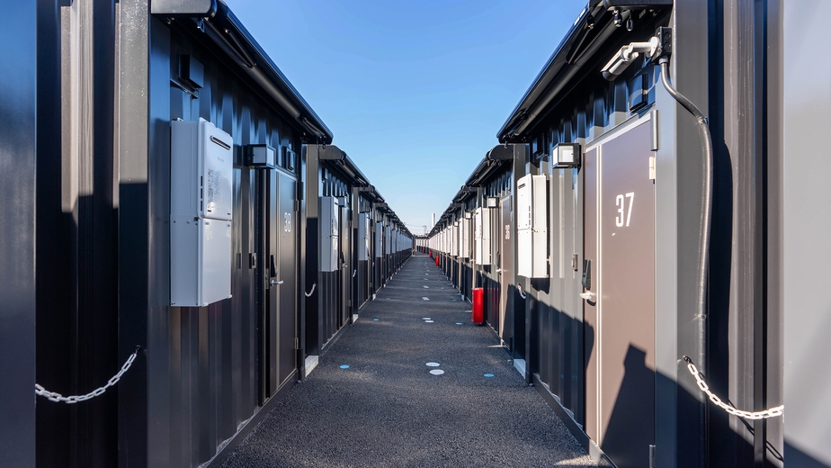 【連泊プラン（エコ清掃）】ECOでお得な連泊割！軽食＆ホットドリンク付【駐車場至近＆無料】