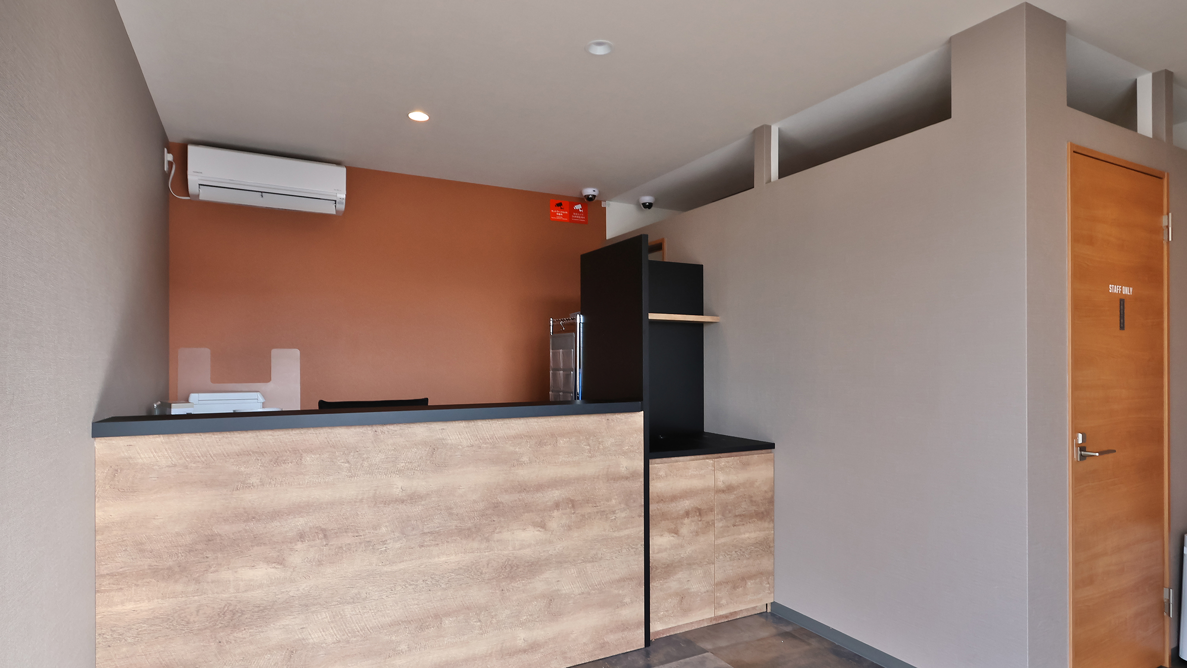 笑顔でスタッフがお出迎えいたします♪スマートチェックインを導入しておりますのでチェックイン時間を短縮できます。