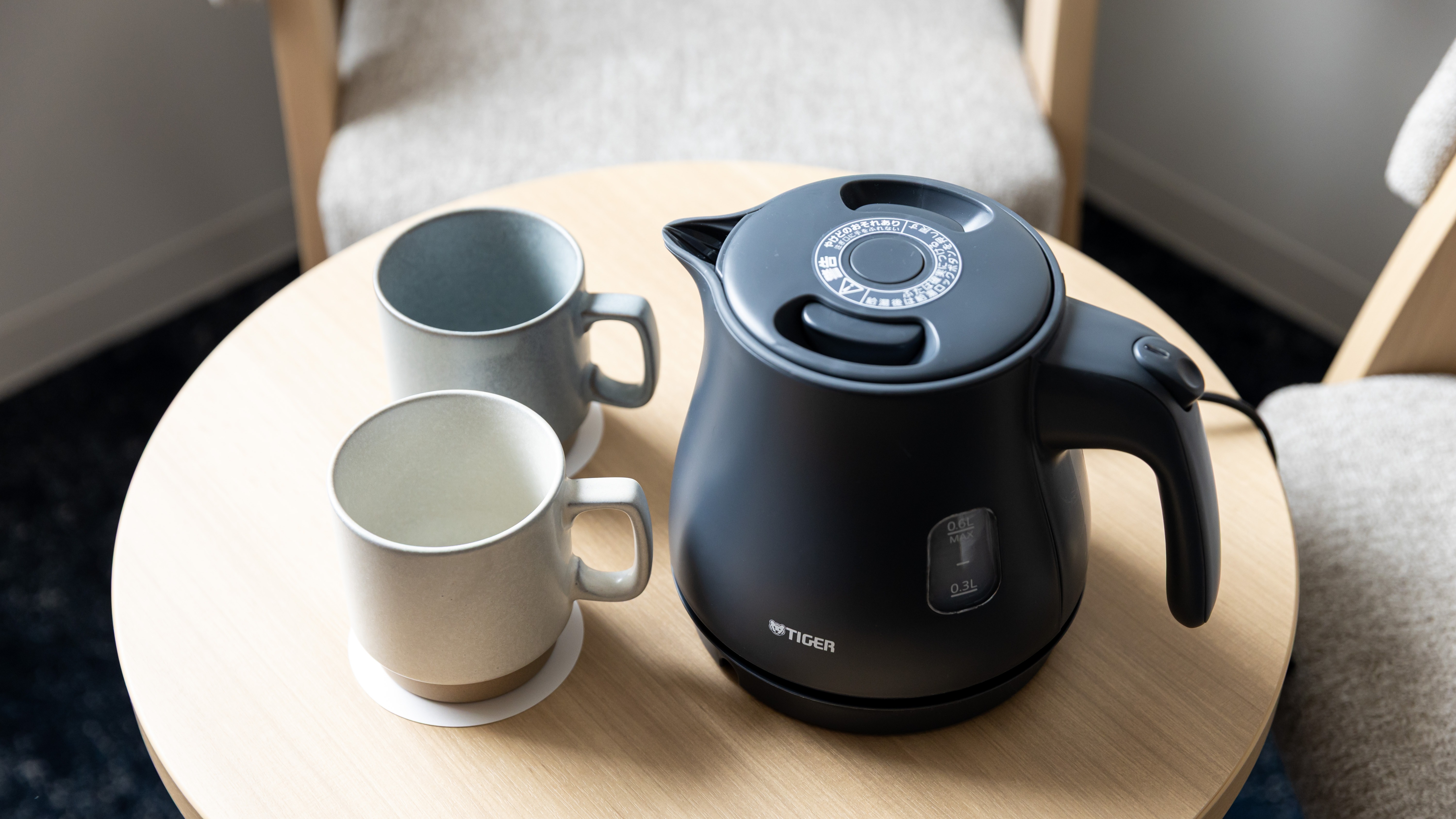 客室内備品　茶器類 / 電気ポット