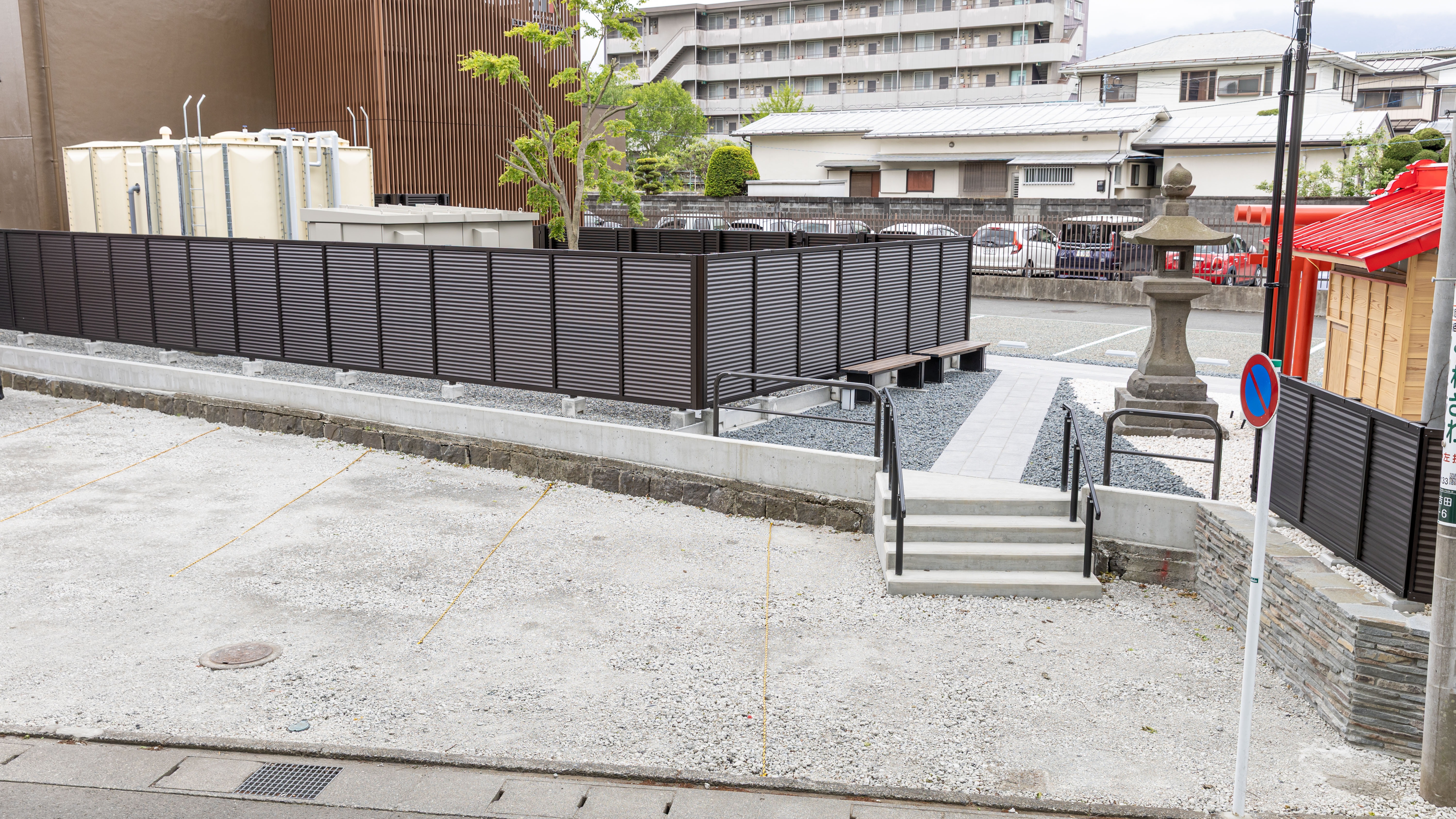 敷地内第三駐車場（ホテル外側に隣接しています）