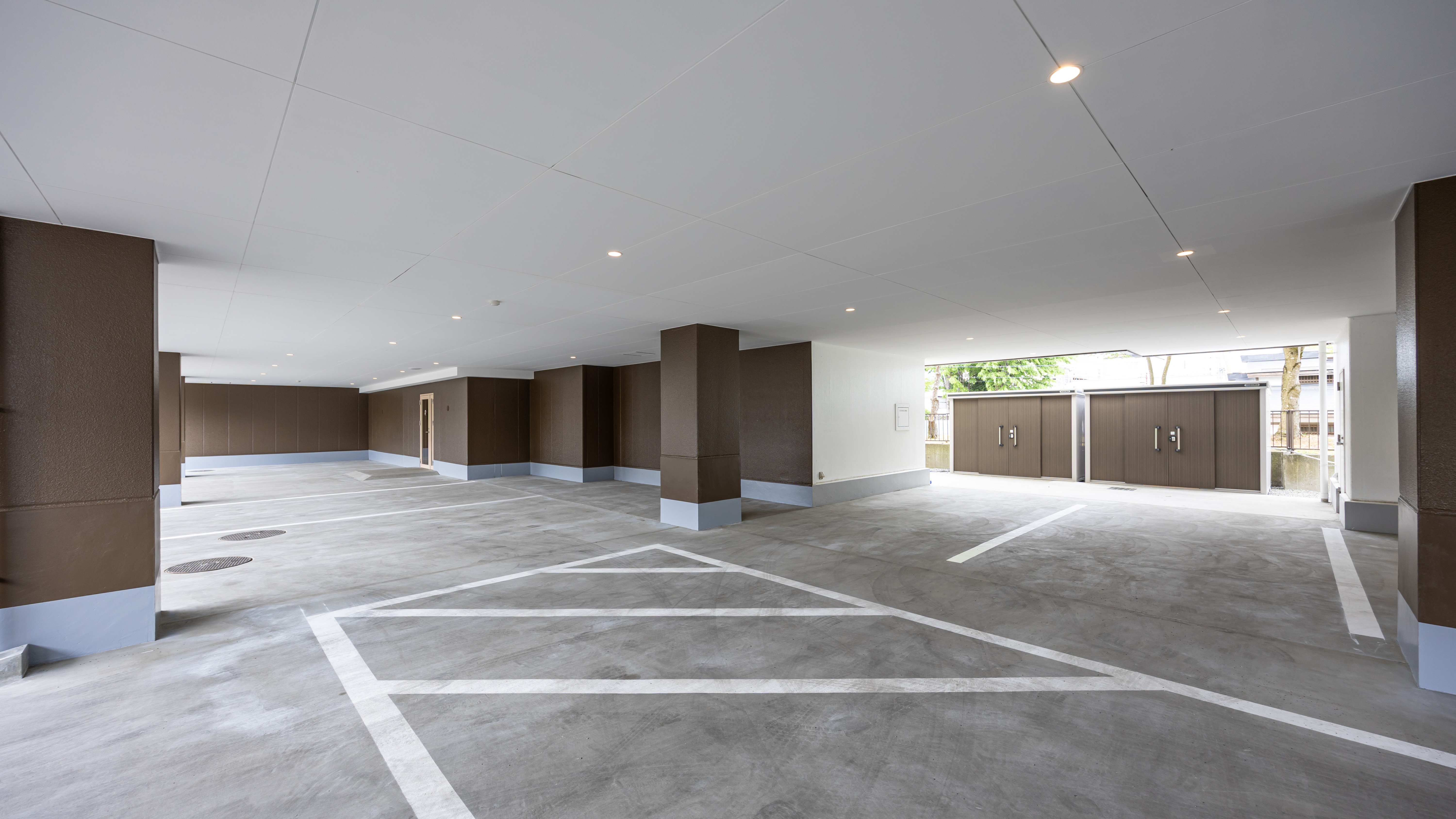 敷地内第ニ駐車場（ホテル建物下にございます）