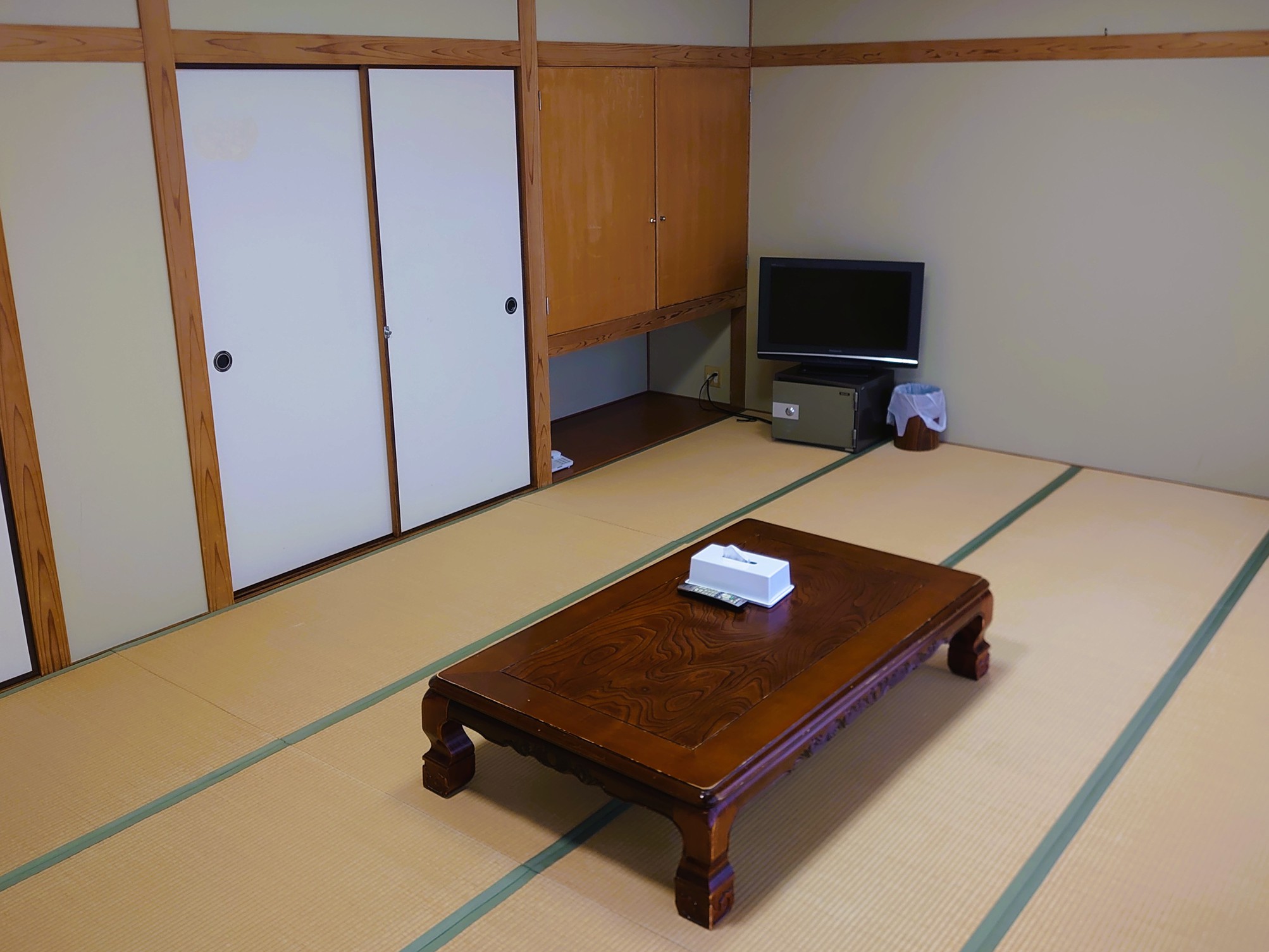 素泊まり